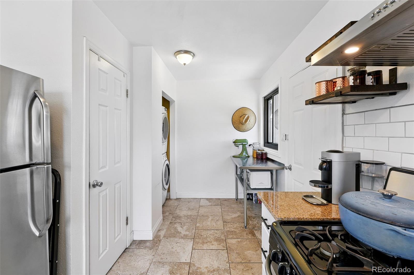 MLS Image #10 for 1240  ulster street,denver, Colorado