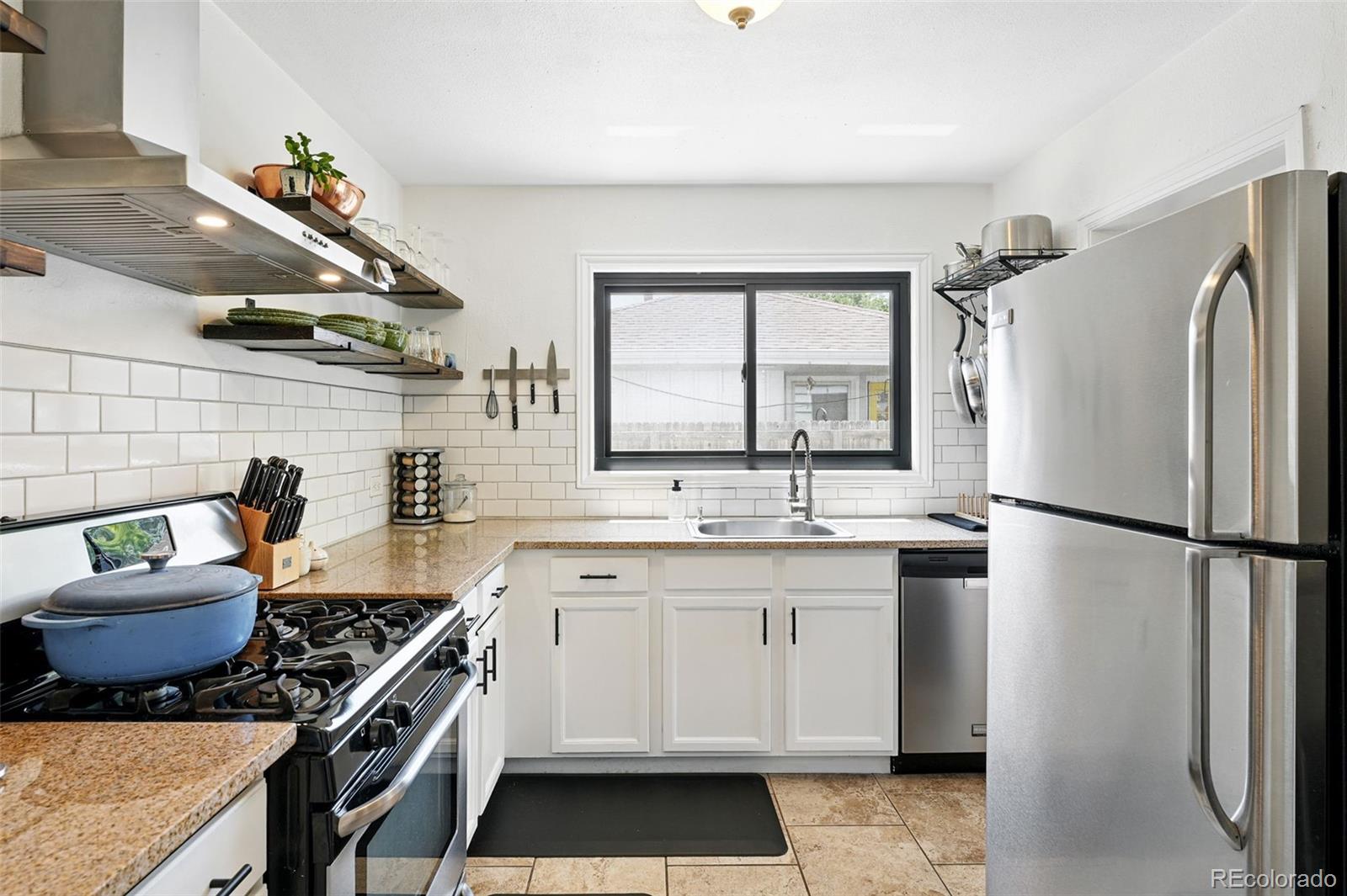 MLS Image #8 for 1240  ulster street,denver, Colorado