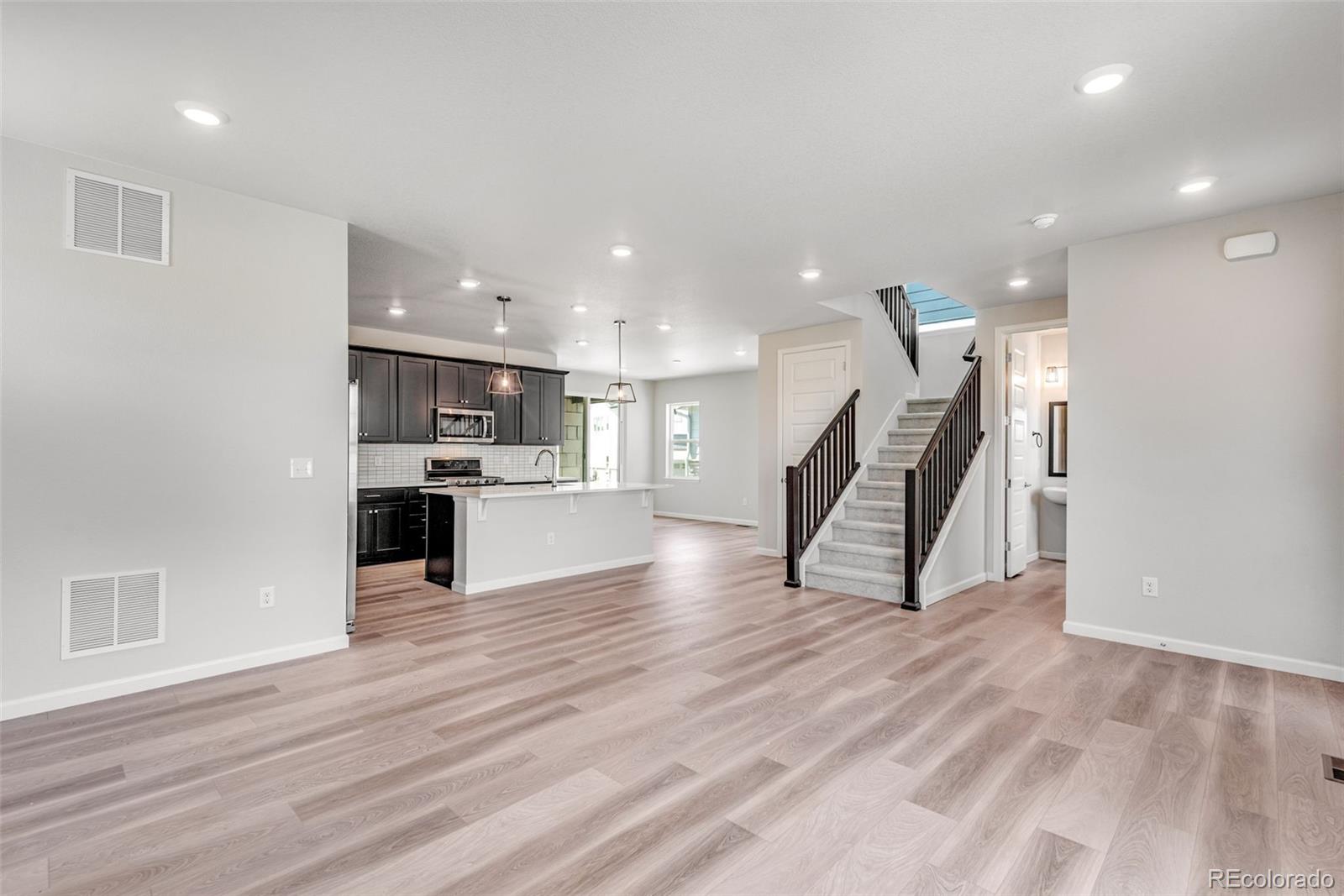 MLS Image #4 for 3314 n haleyville court,aurora, Colorado