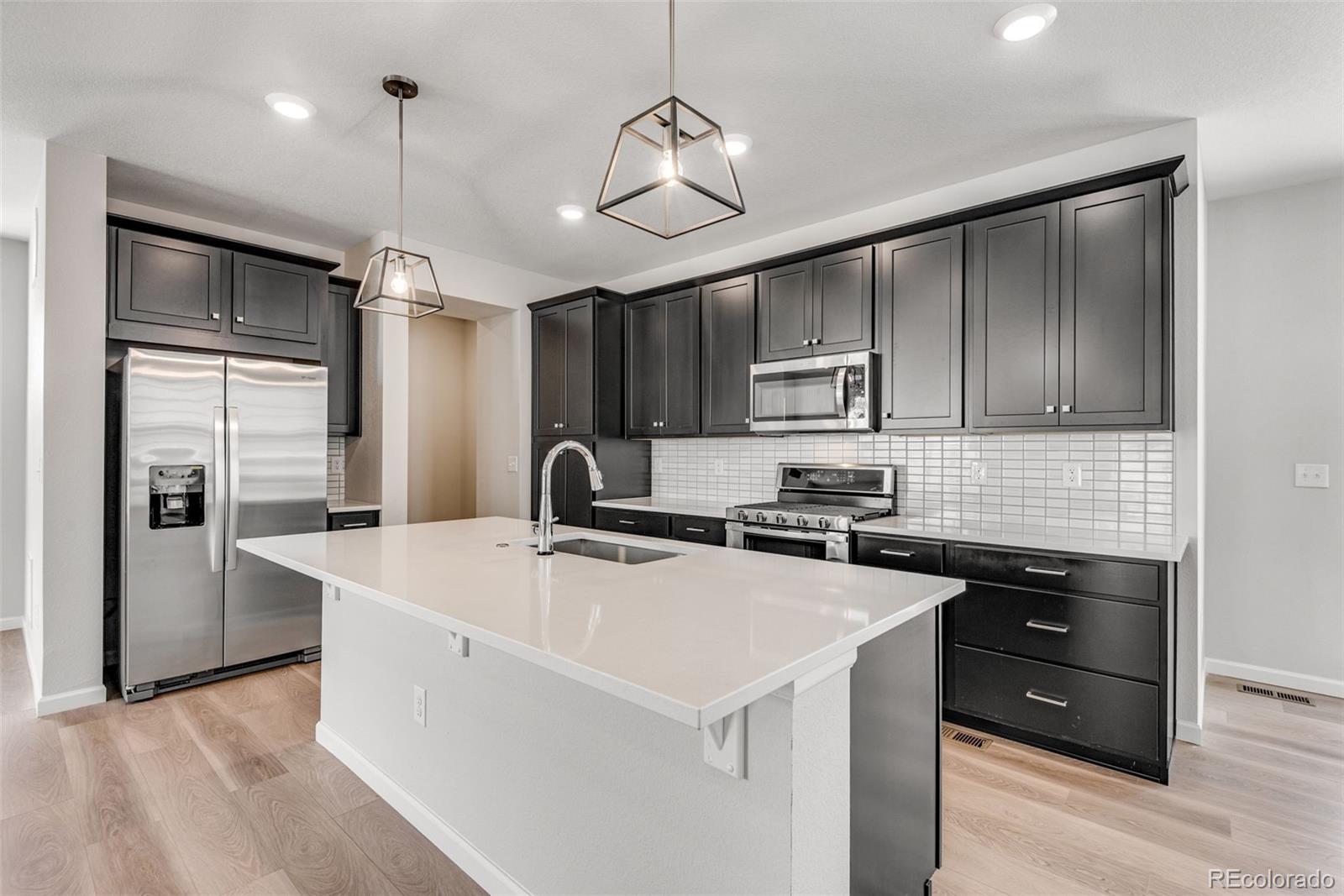 MLS Image #8 for 3314 n haleyville court,aurora, Colorado