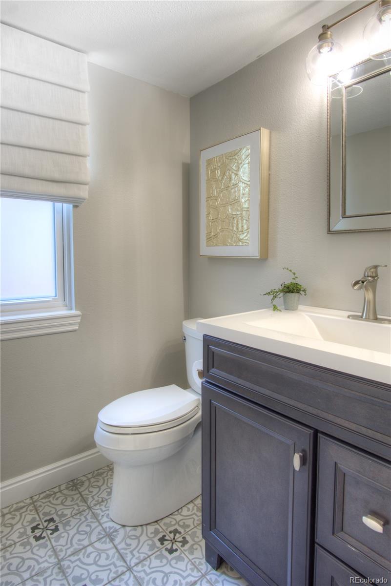 MLS Image #14 for 8140 s storm king peak ,littleton, Colorado