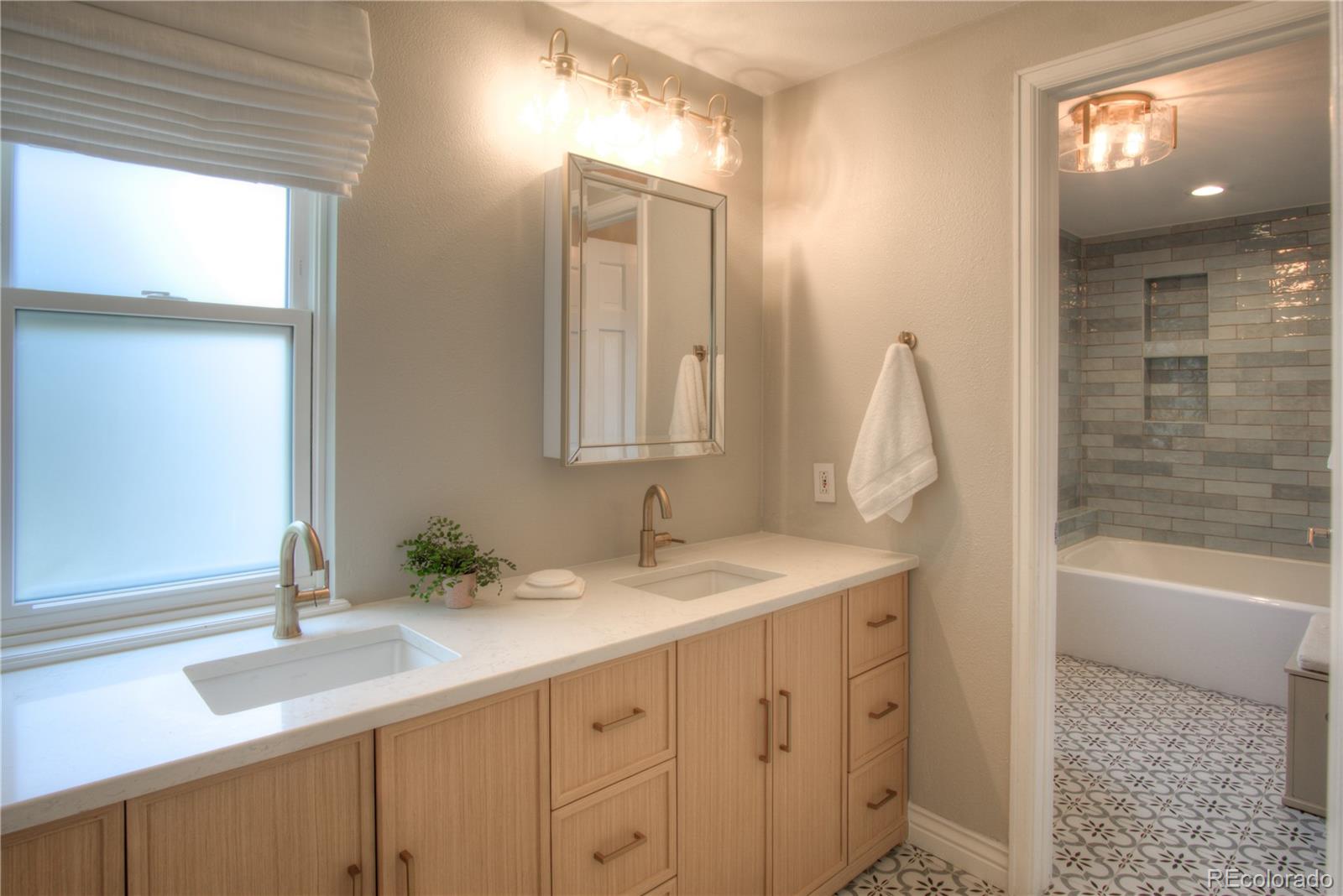 MLS Image #20 for 8140 s storm king peak ,littleton, Colorado