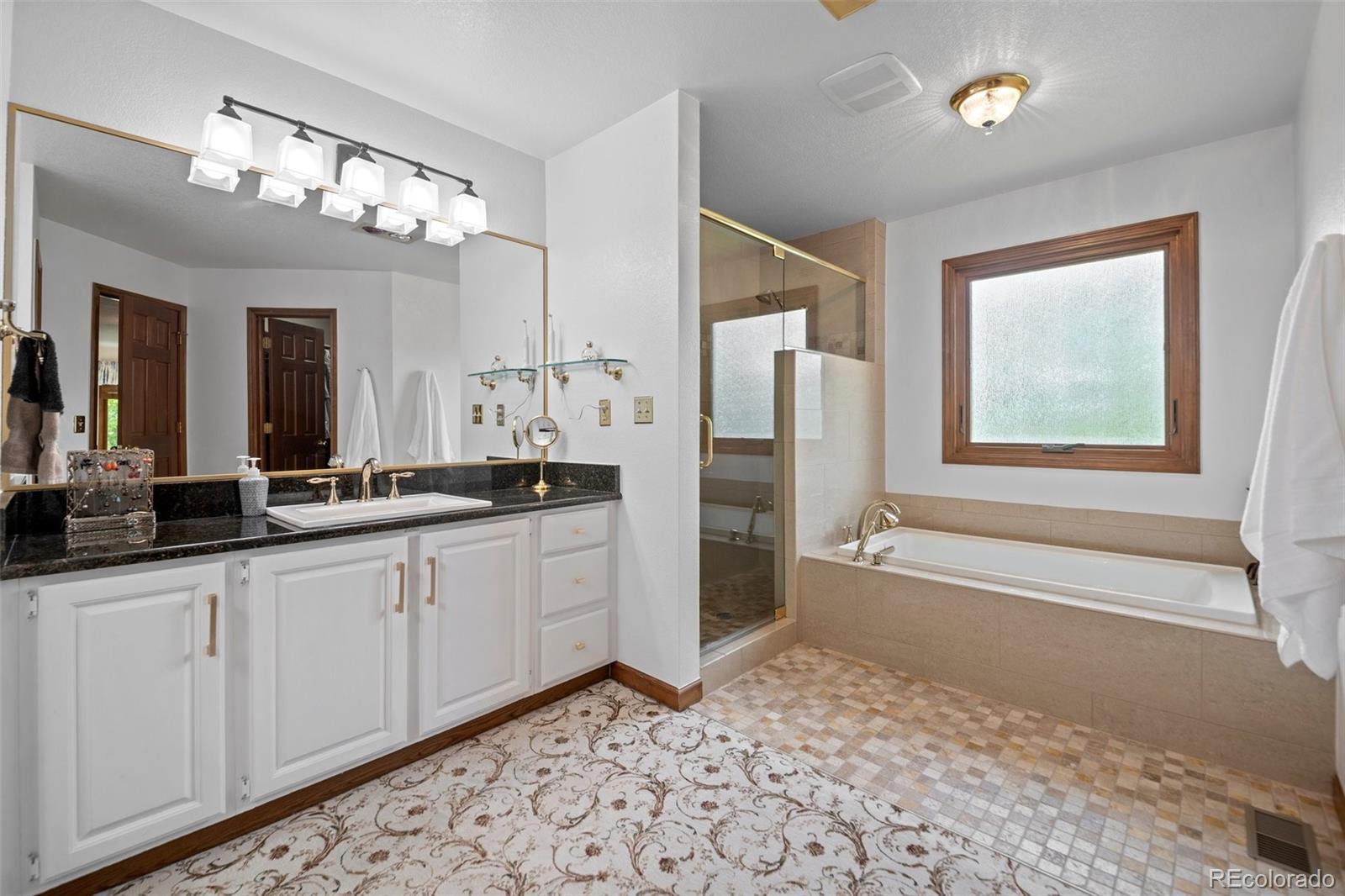 MLS Image #16 for 4161 w lake circle,littleton, Colorado