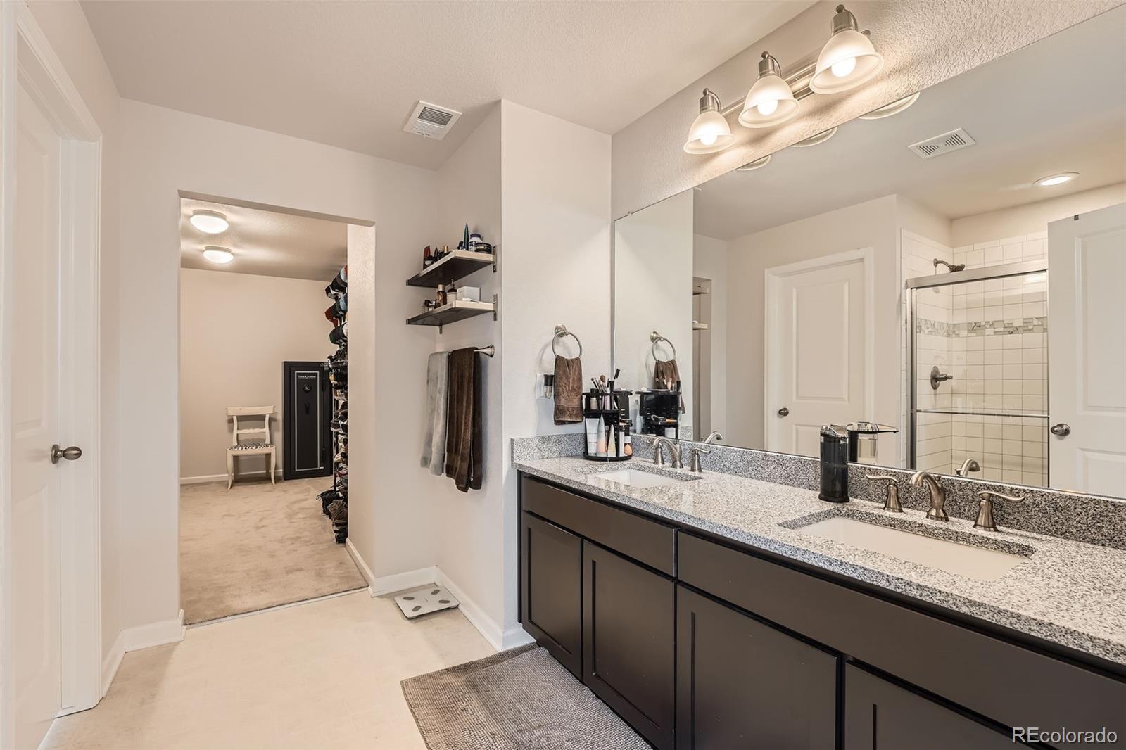 MLS Image #13 for 25128 e maple avenue,aurora, Colorado