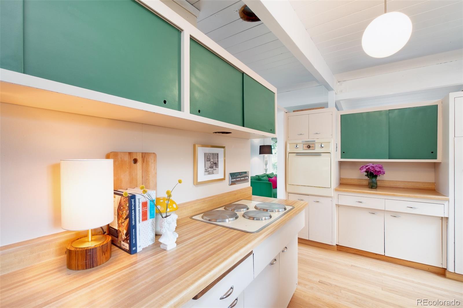 MLS Image #13 for 1831 s ivanhoe street,denver, Colorado