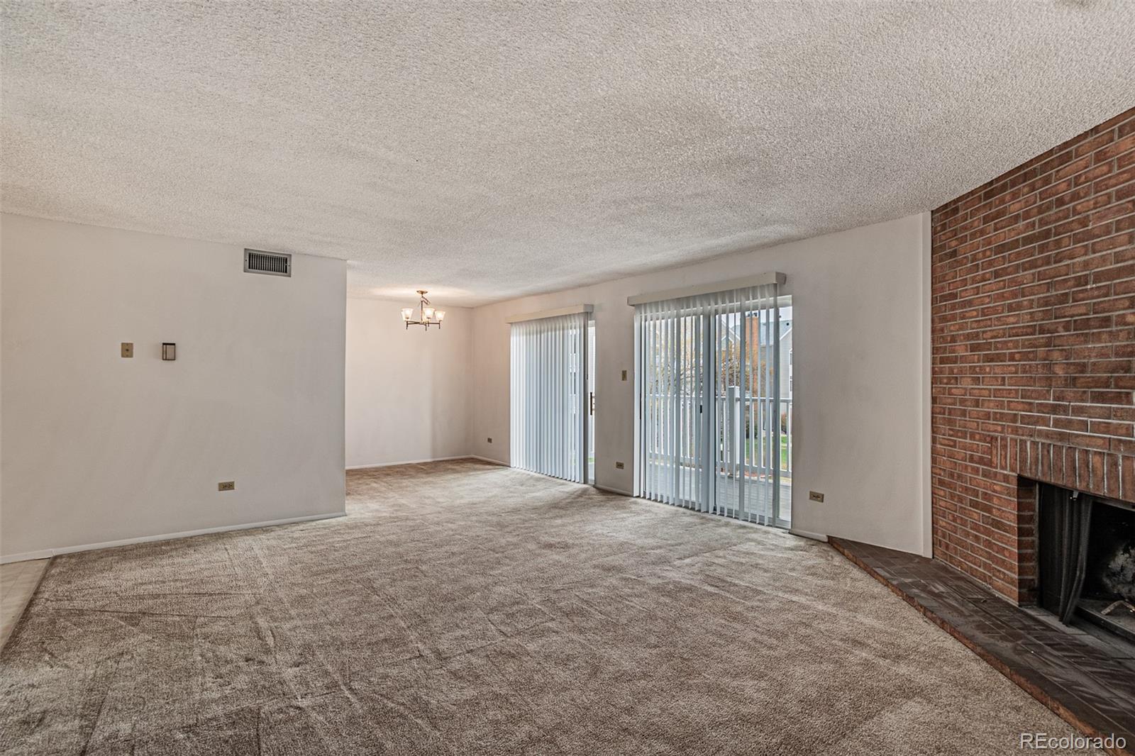 MLS Image #4 for 3436 s locust street,denver, Colorado
