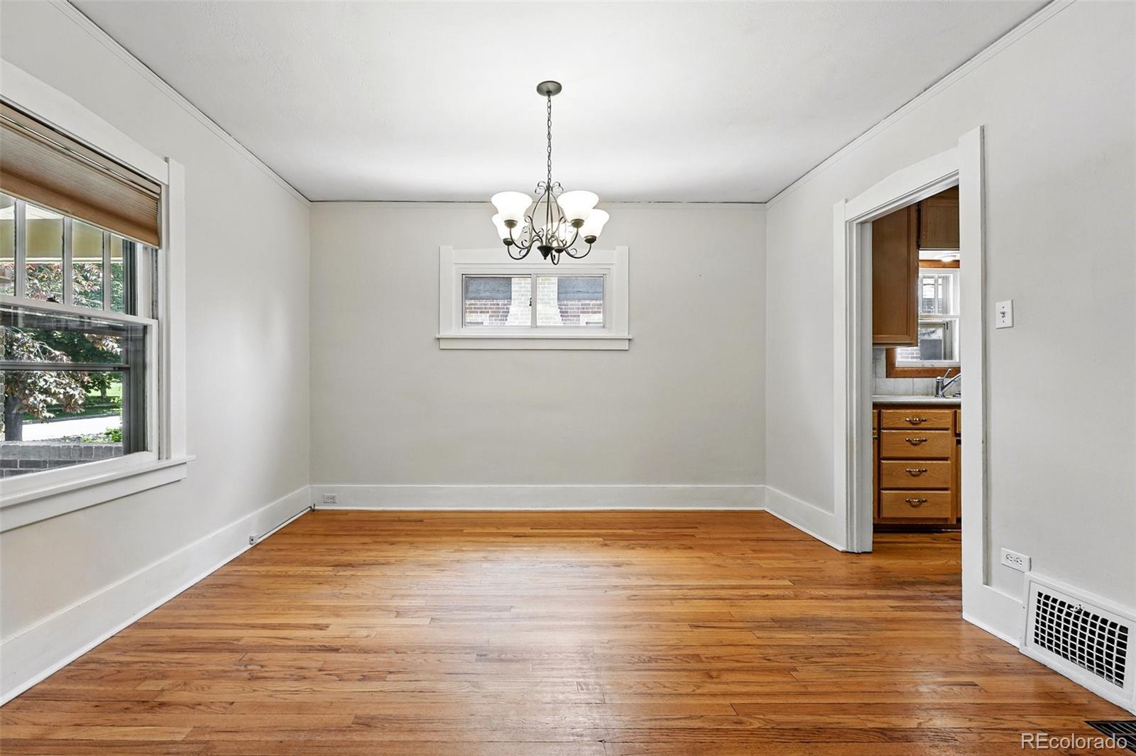 MLS Image #13 for 2549  holly street,denver, Colorado