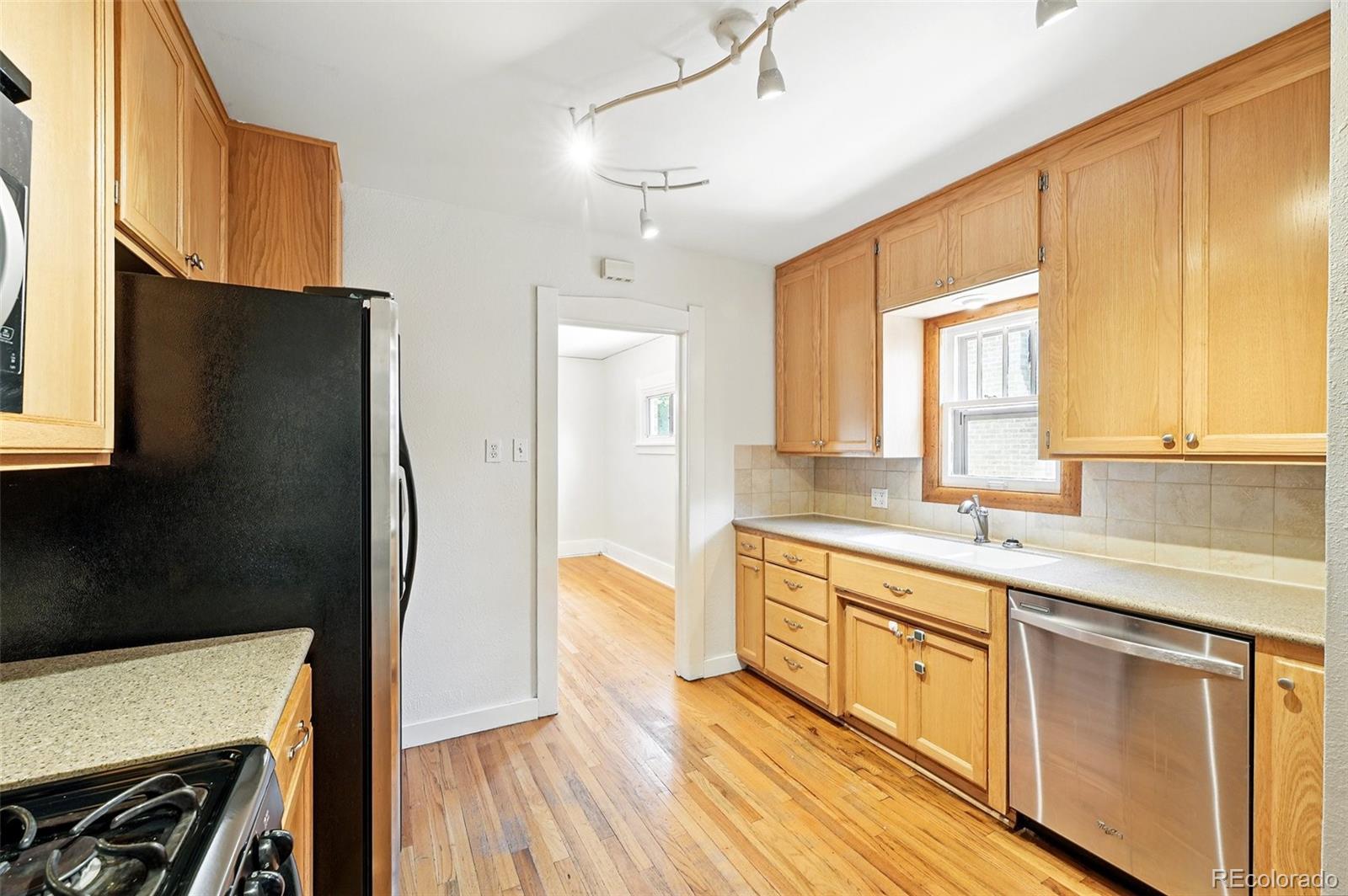 MLS Image #14 for 2549  holly street,denver, Colorado