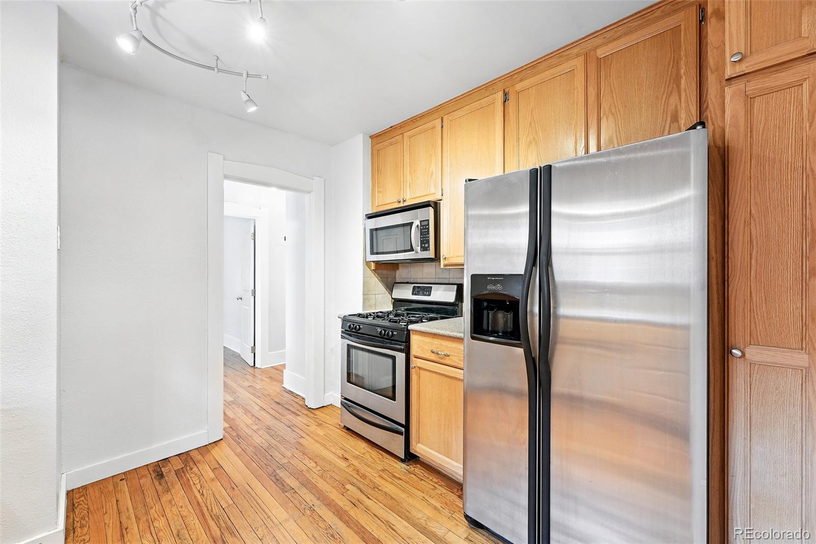 MLS Image #16 for 2549  holly street,denver, Colorado