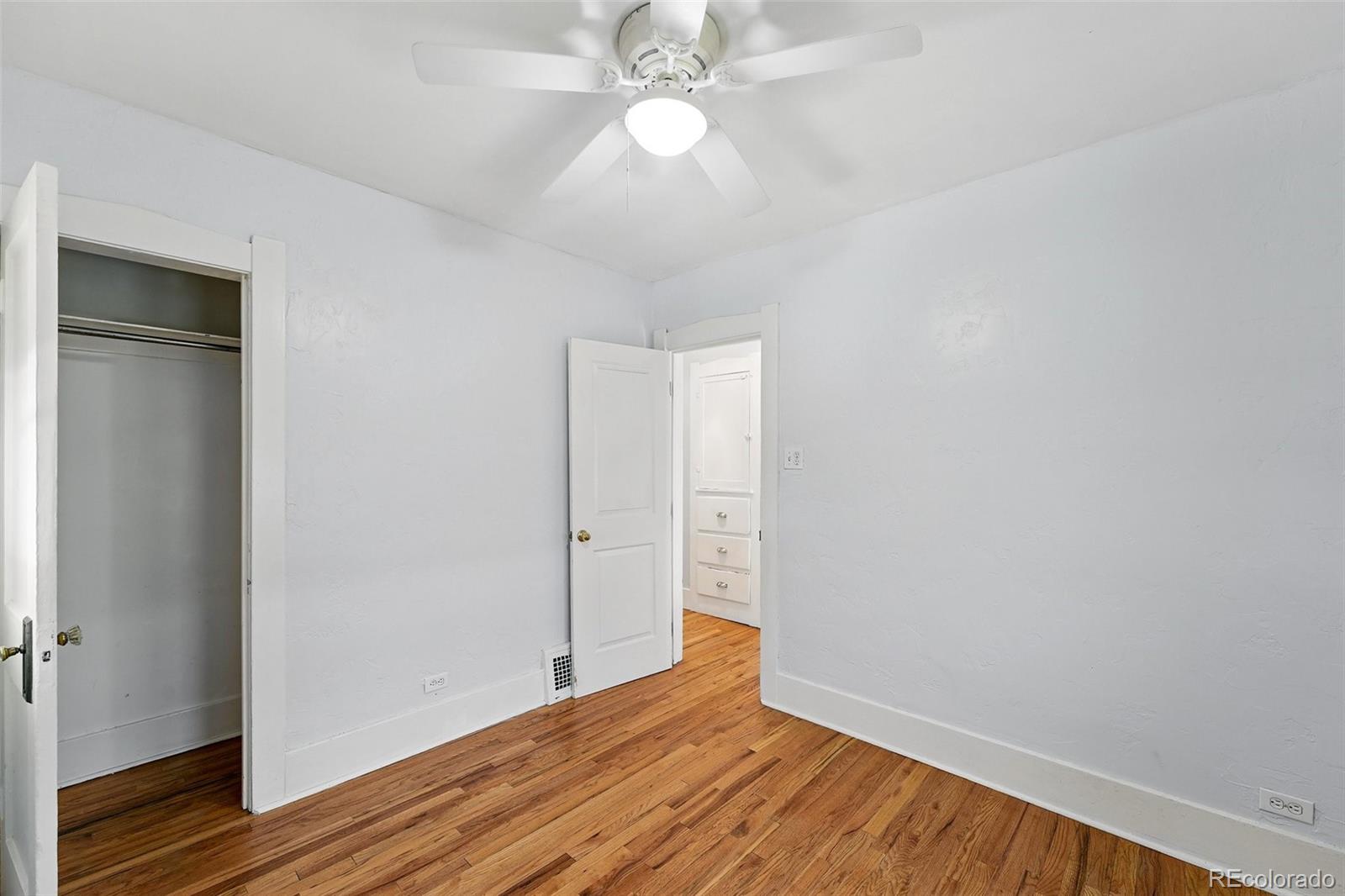 MLS Image #27 for 2549  holly street,denver, Colorado