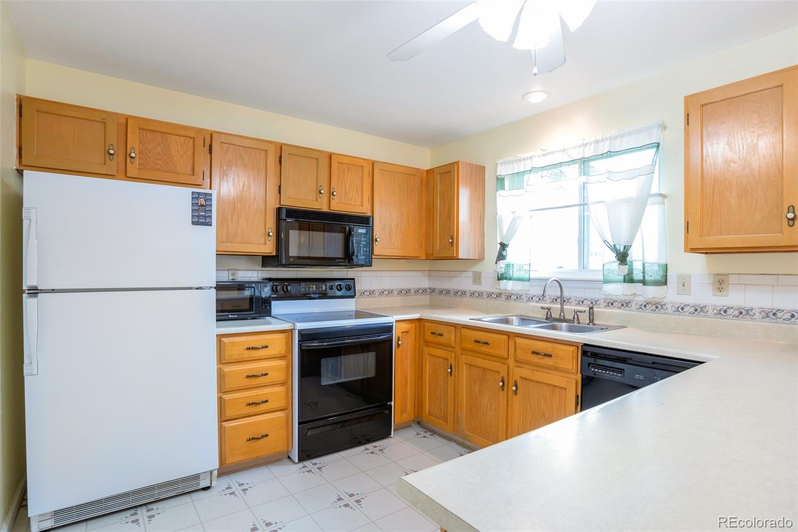 MLS Image #7 for 19421 e milan circle,aurora, Colorado