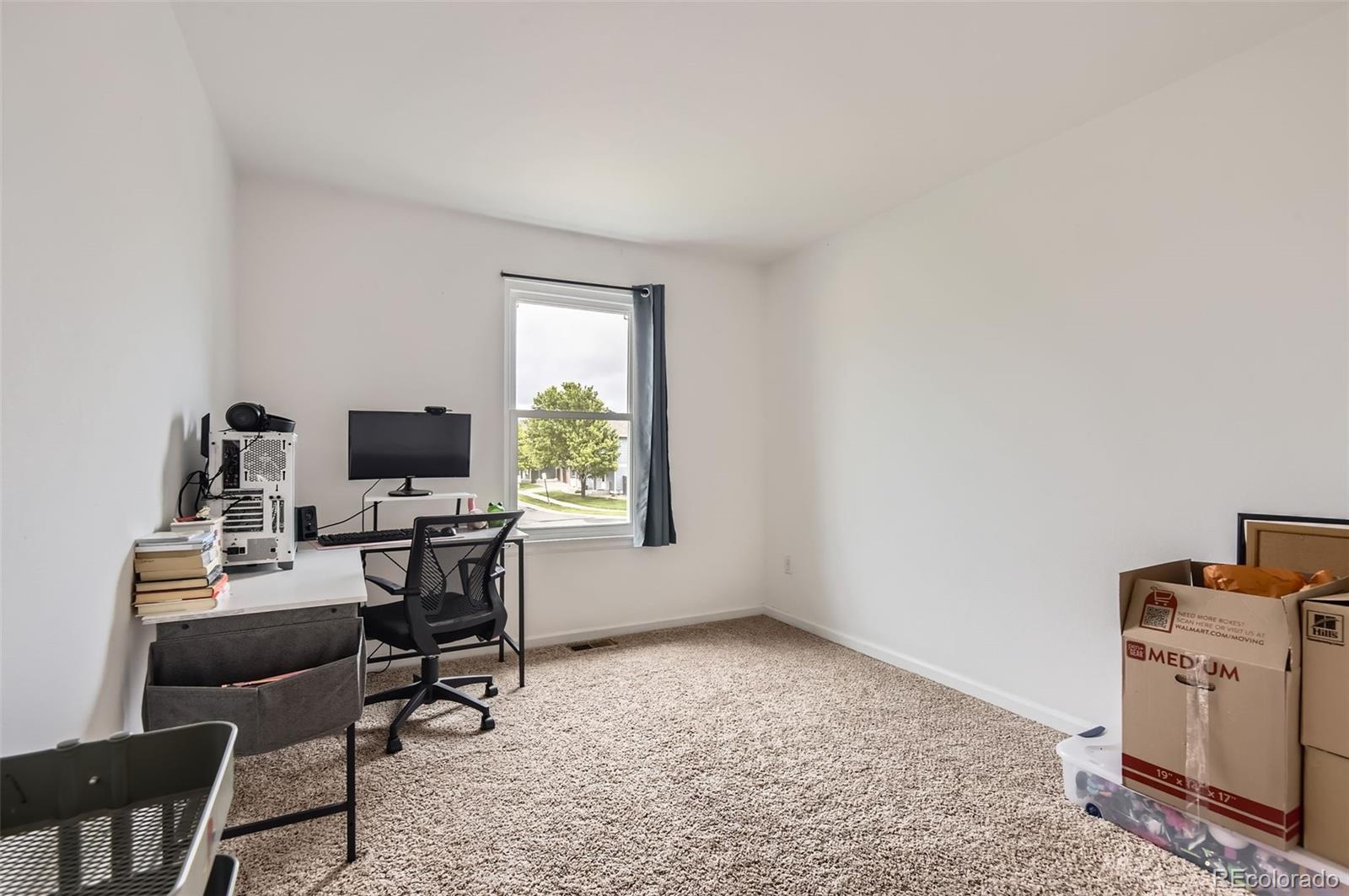 MLS Image #13 for 2707  quarterland street,strasburg, Colorado