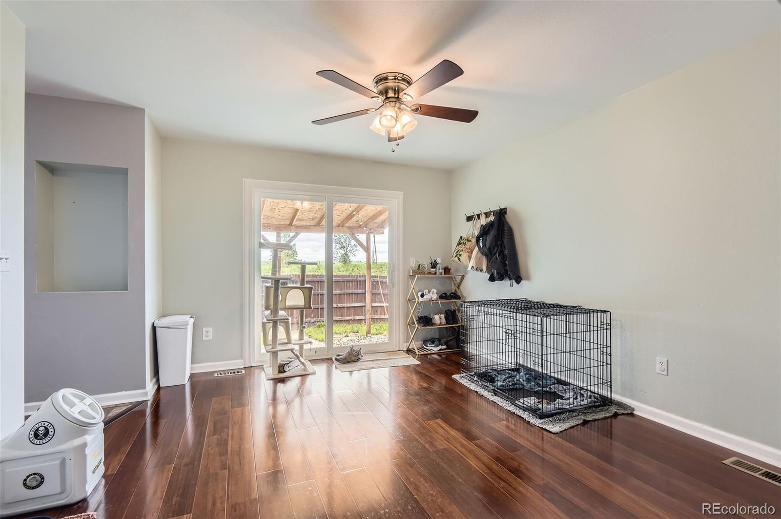 MLS Image #4 for 2707  quarterland street,strasburg, Colorado