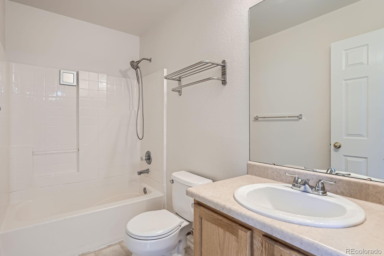 MLS Image #5 for 5522 s quemoy circle,aurora, Colorado