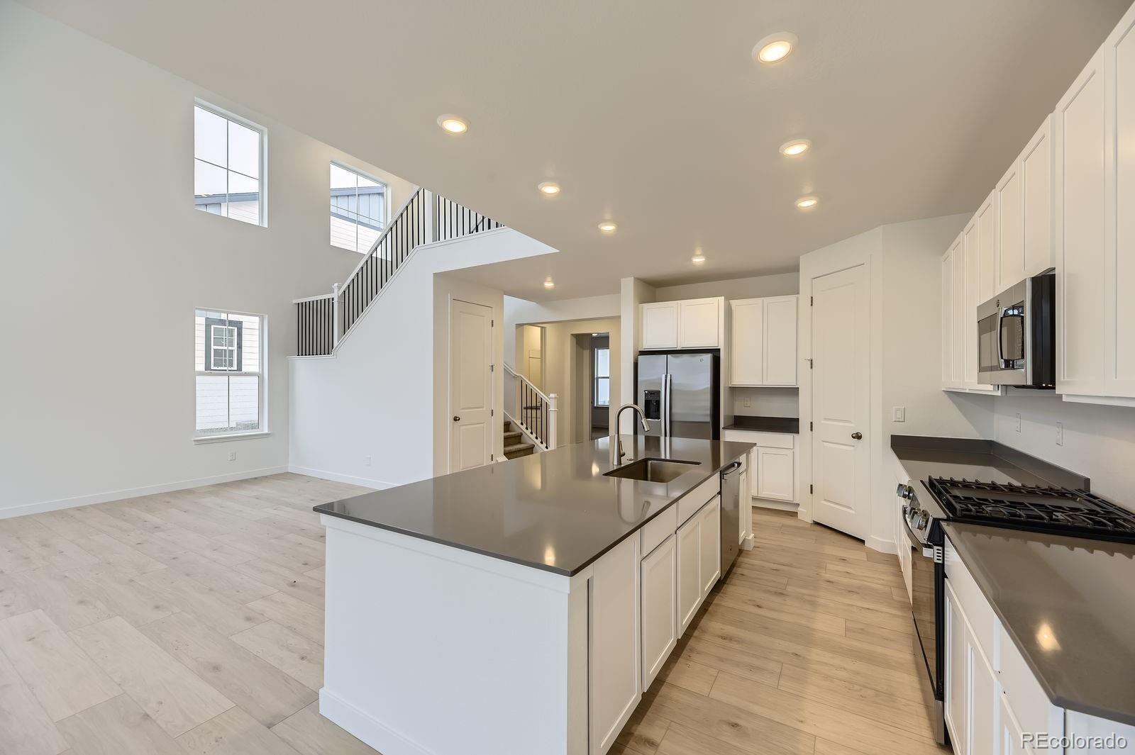 MLS Image #3 for 39857  floyd street,elizabeth, Colorado