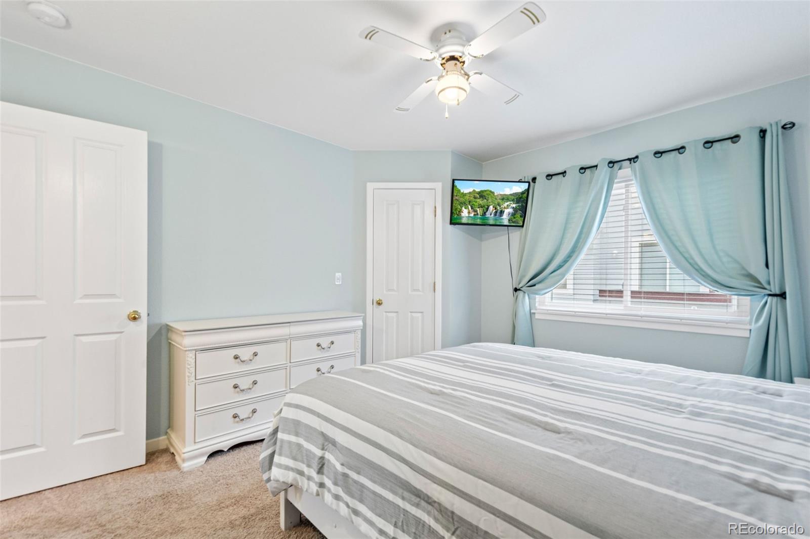 MLS Image #20 for 3748  oakwood drive,longmont, Colorado