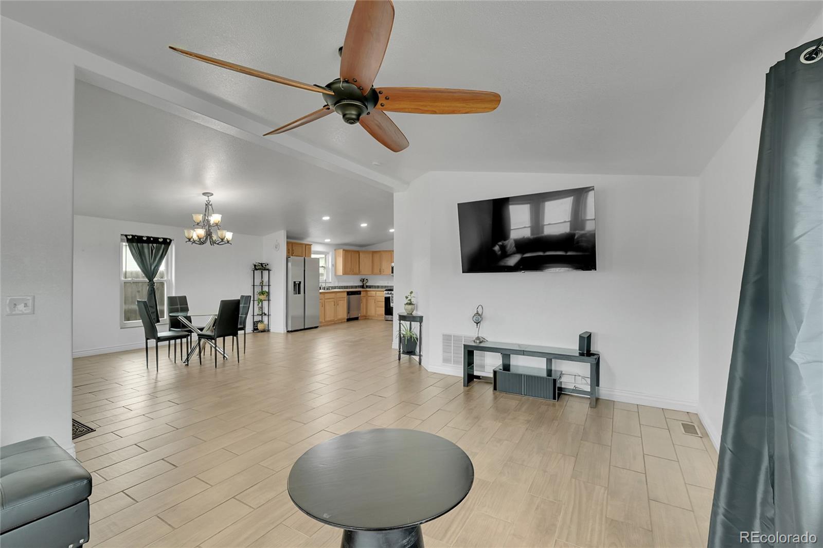 MLS Image #4 for 243  cherokee court,brighton, Colorado