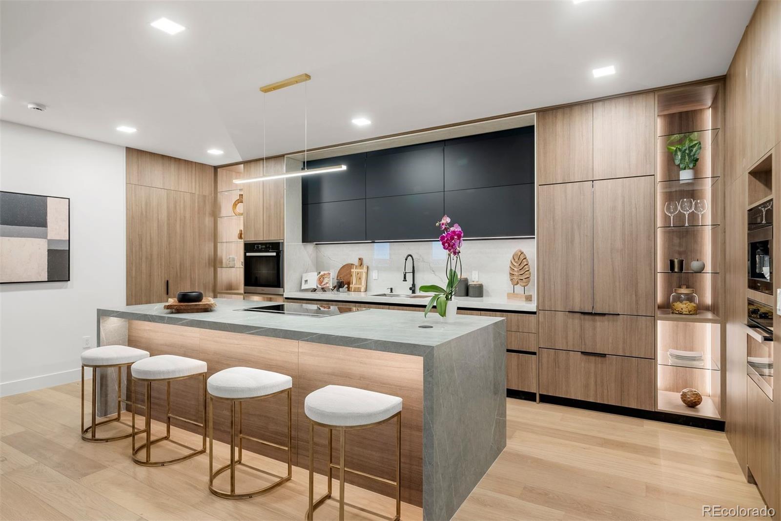 MLS Image #10 for 1518 s columbine street,denver, Colorado