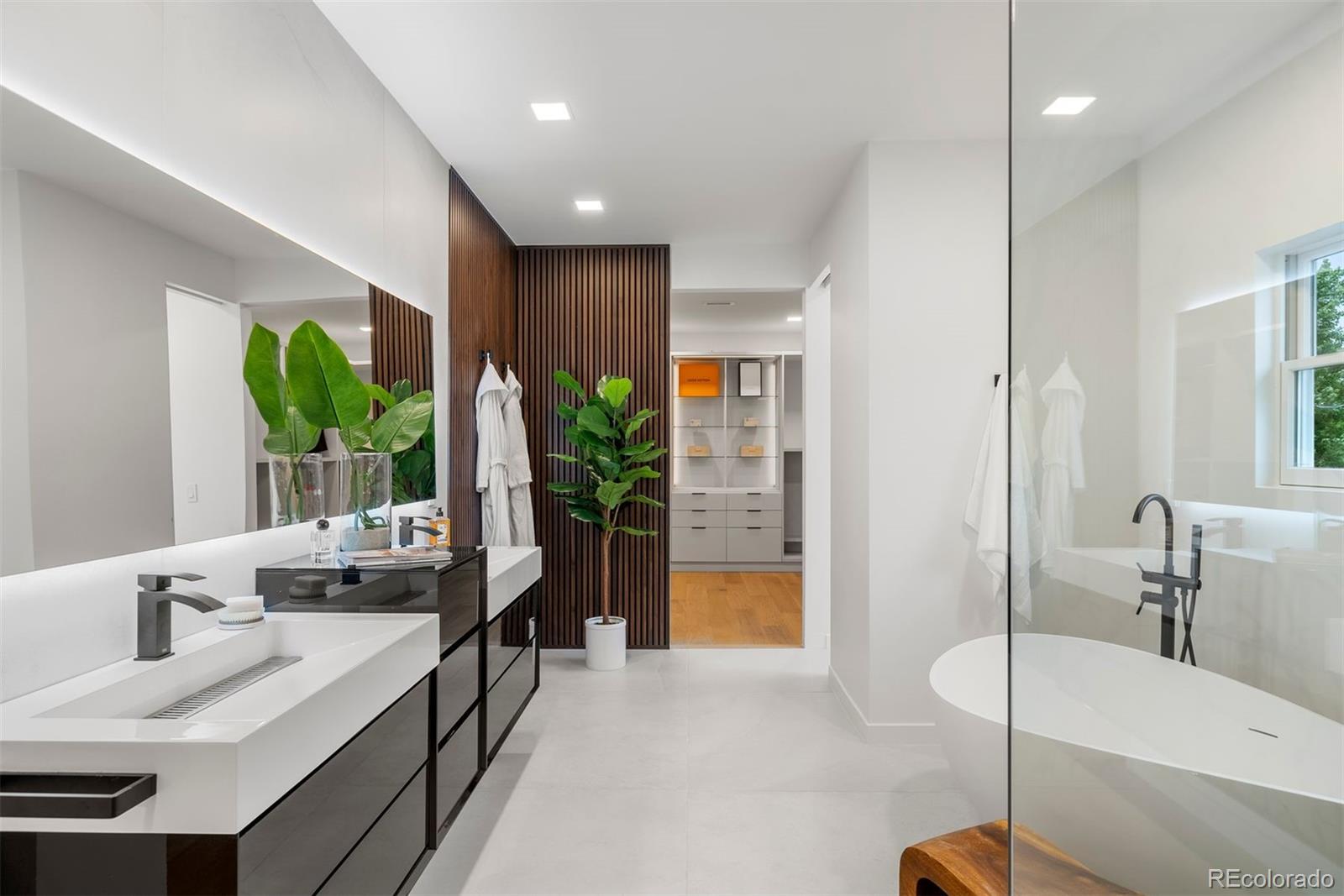 MLS Image #26 for 1518 s columbine street,denver, Colorado