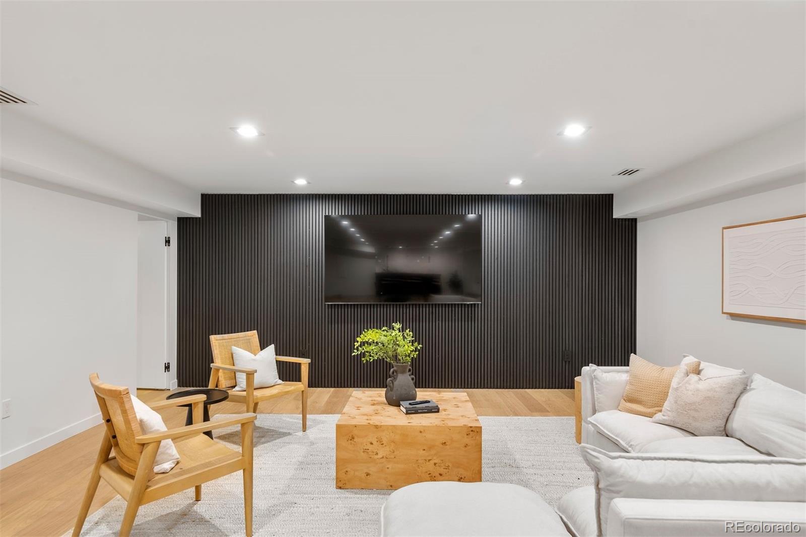 MLS Image #30 for 1518 s columbine street,denver, Colorado