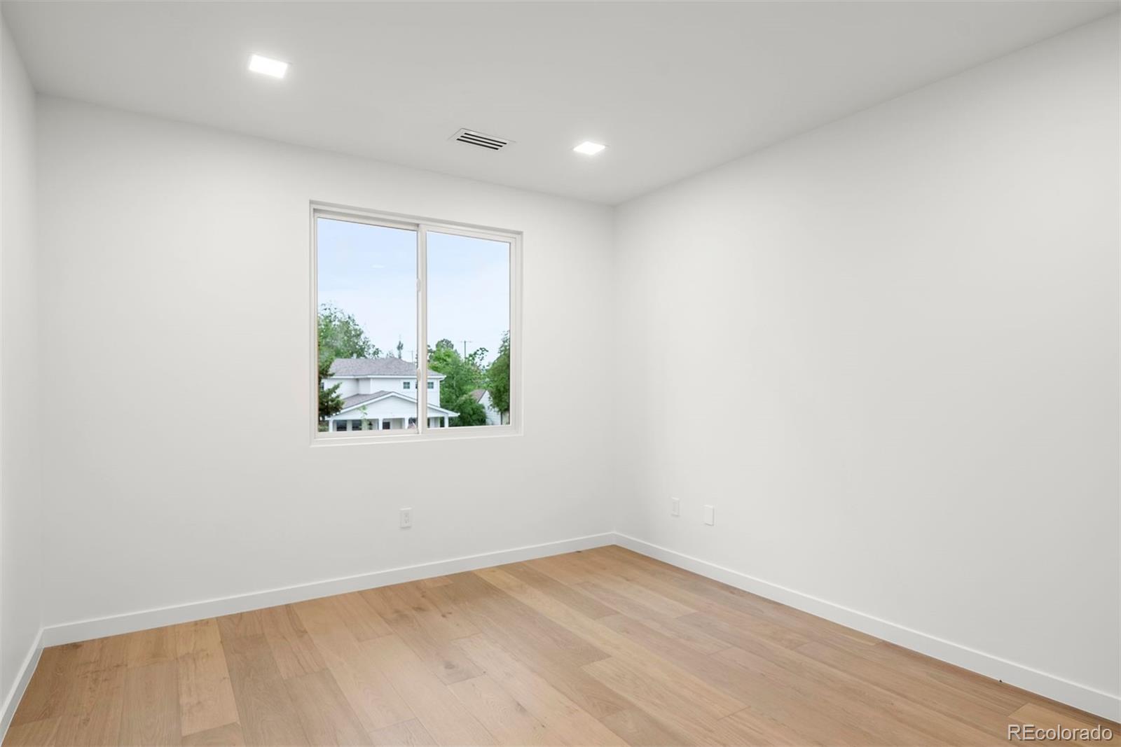 MLS Image #42 for 1518 s columbine street,denver, Colorado