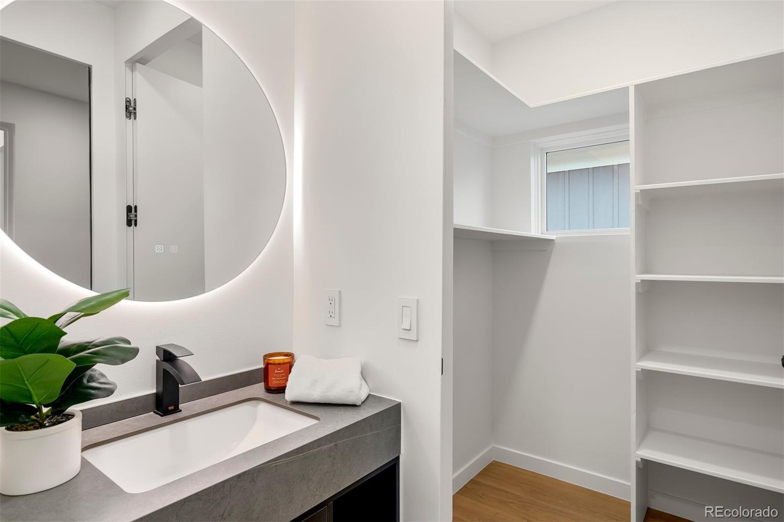 MLS Image #43 for 1518 s columbine street,denver, Colorado