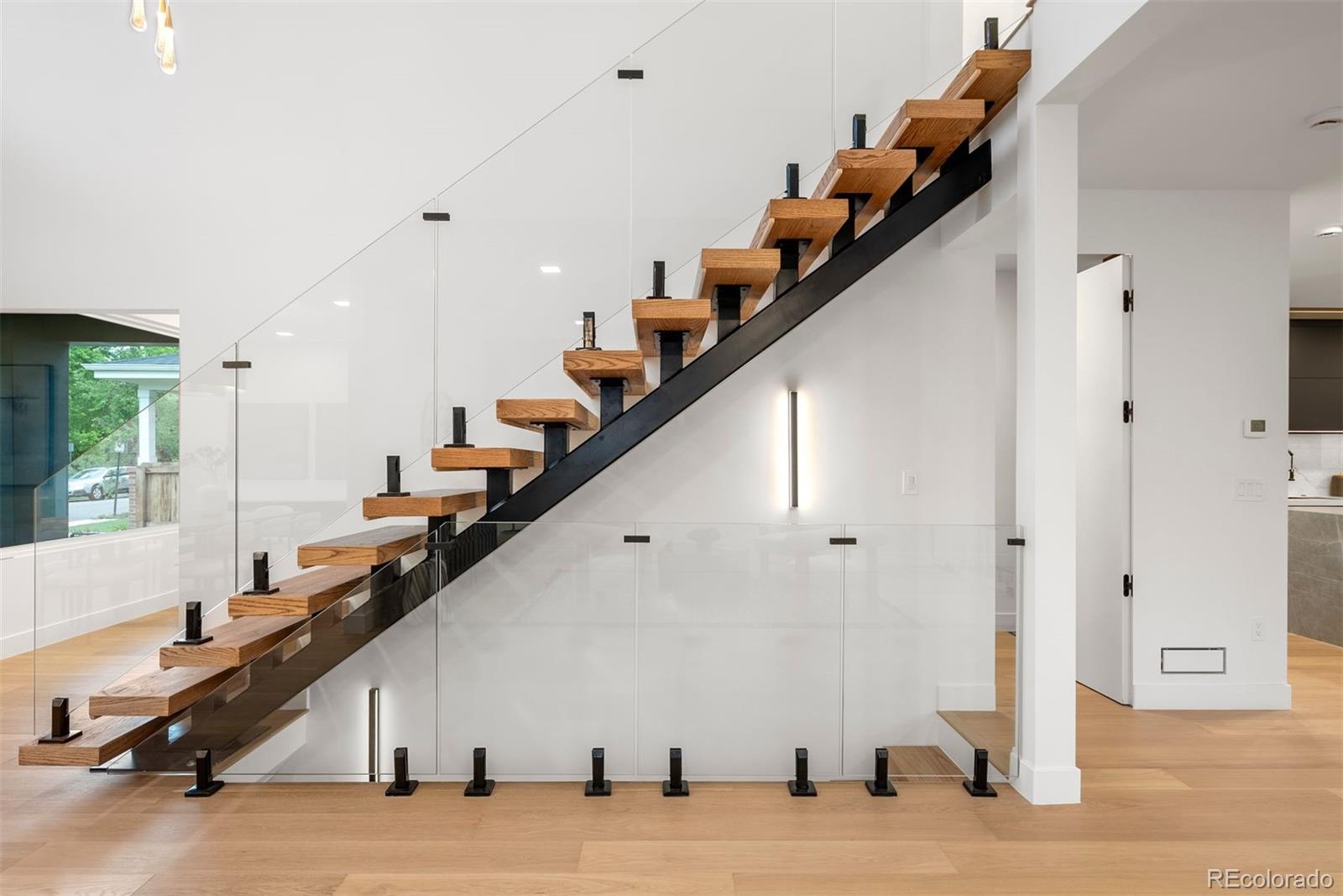 MLS Image #7 for 1518 s columbine street,denver, Colorado