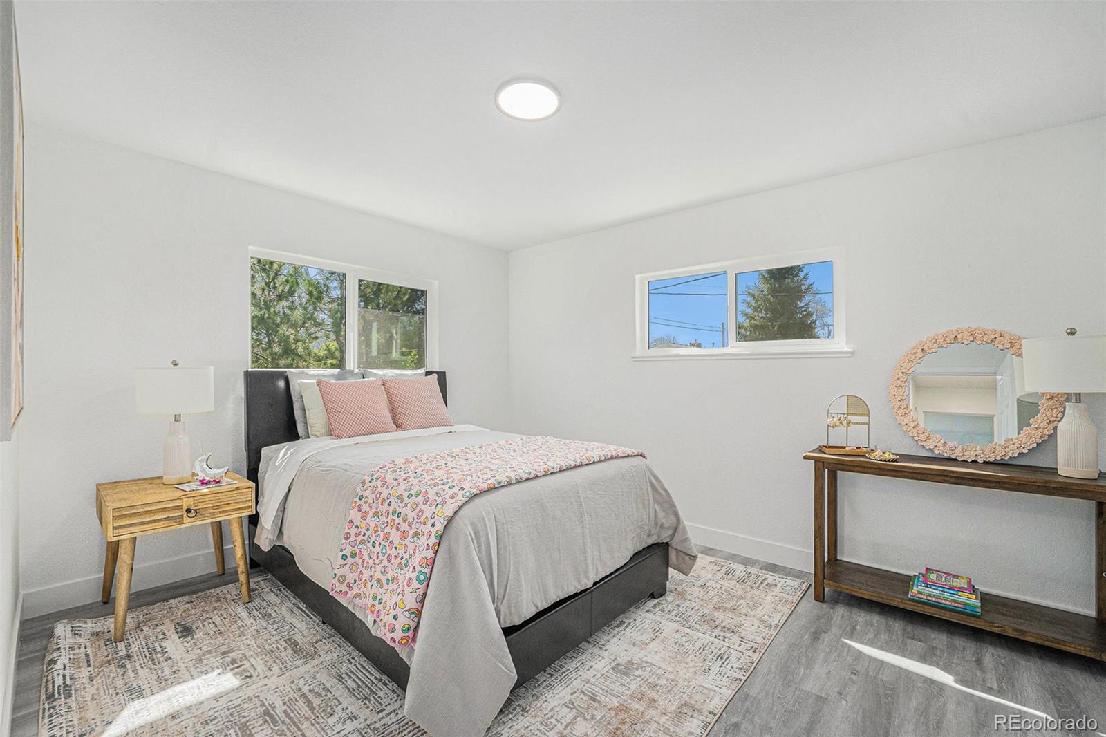 MLS Image #11 for 1580 s krameria street,denver, Colorado