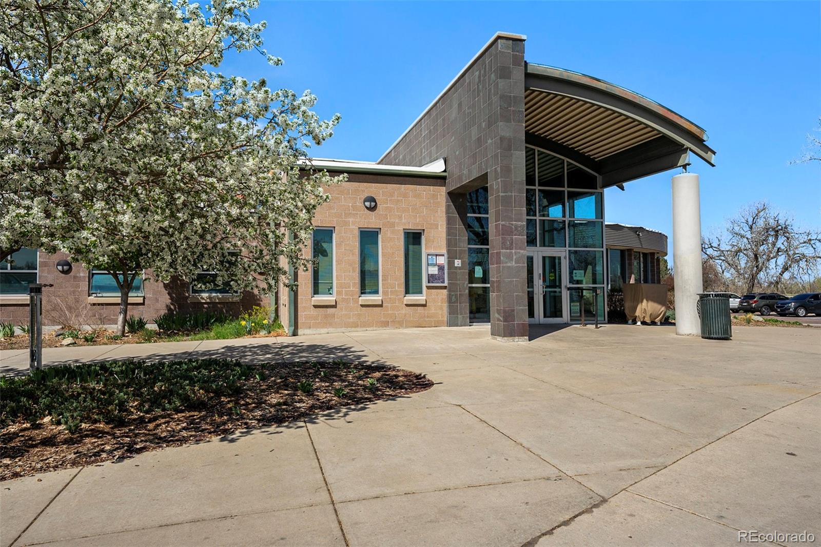 MLS Image #25 for 1580 s krameria street,denver, Colorado