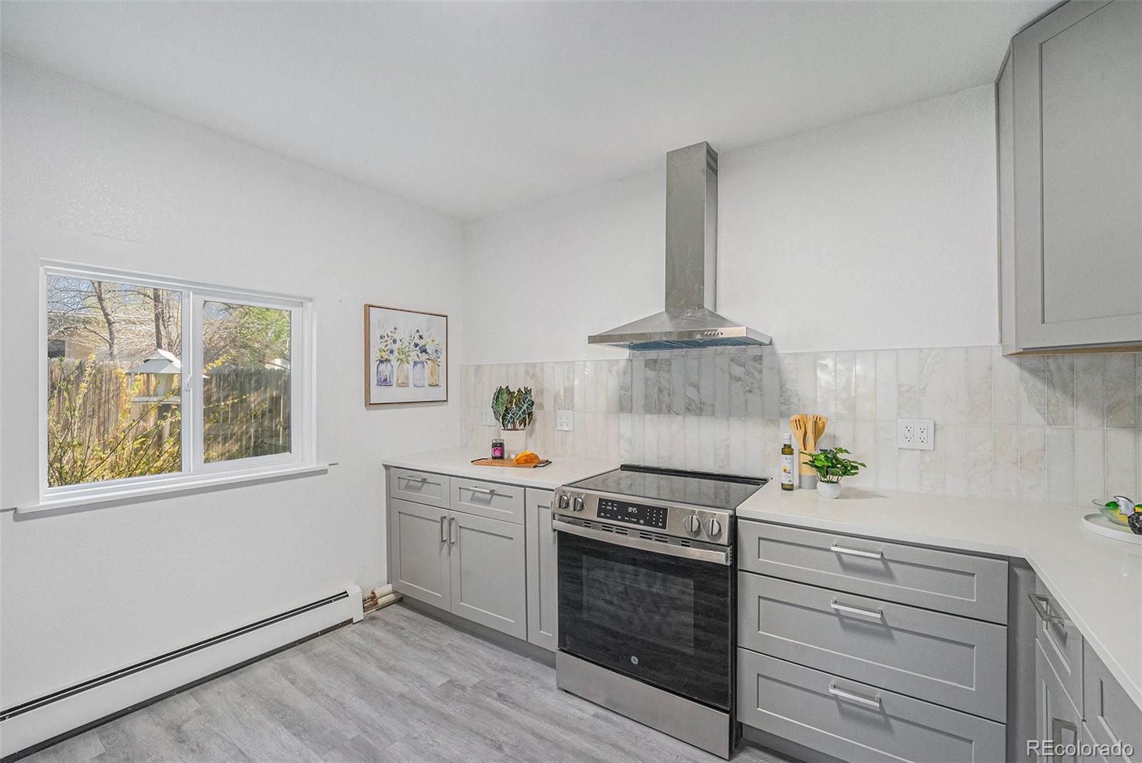 MLS Image #4 for 1580 s krameria street,denver, Colorado