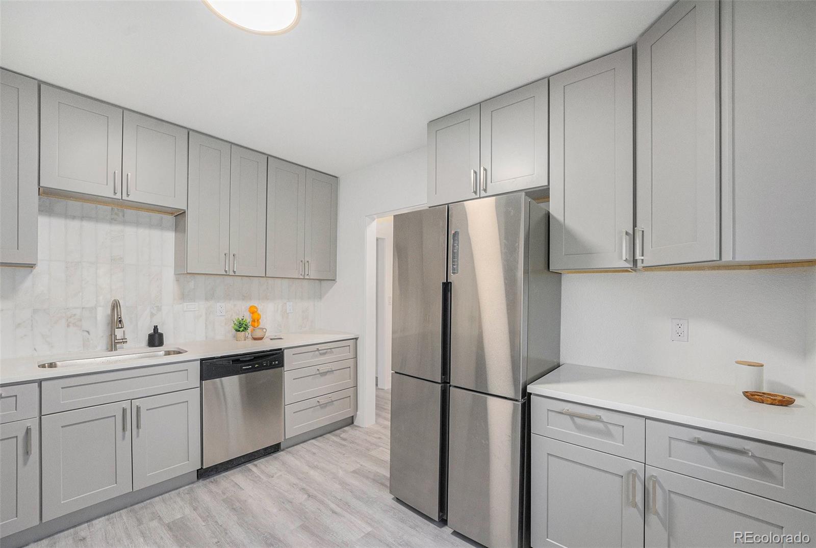 MLS Image #7 for 1580 s krameria street,denver, Colorado