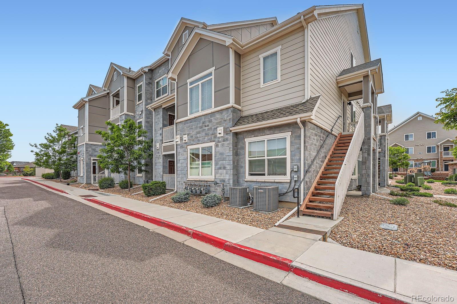 MLS Image #3 for 1831 s dunkirk street,aurora, Colorado