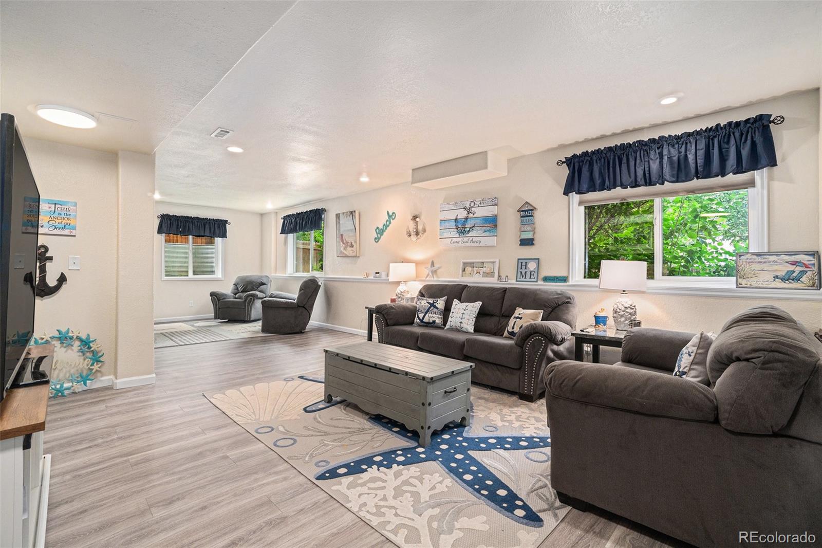 MLS Image #21 for 2726  aylesbury way,johnstown, Colorado