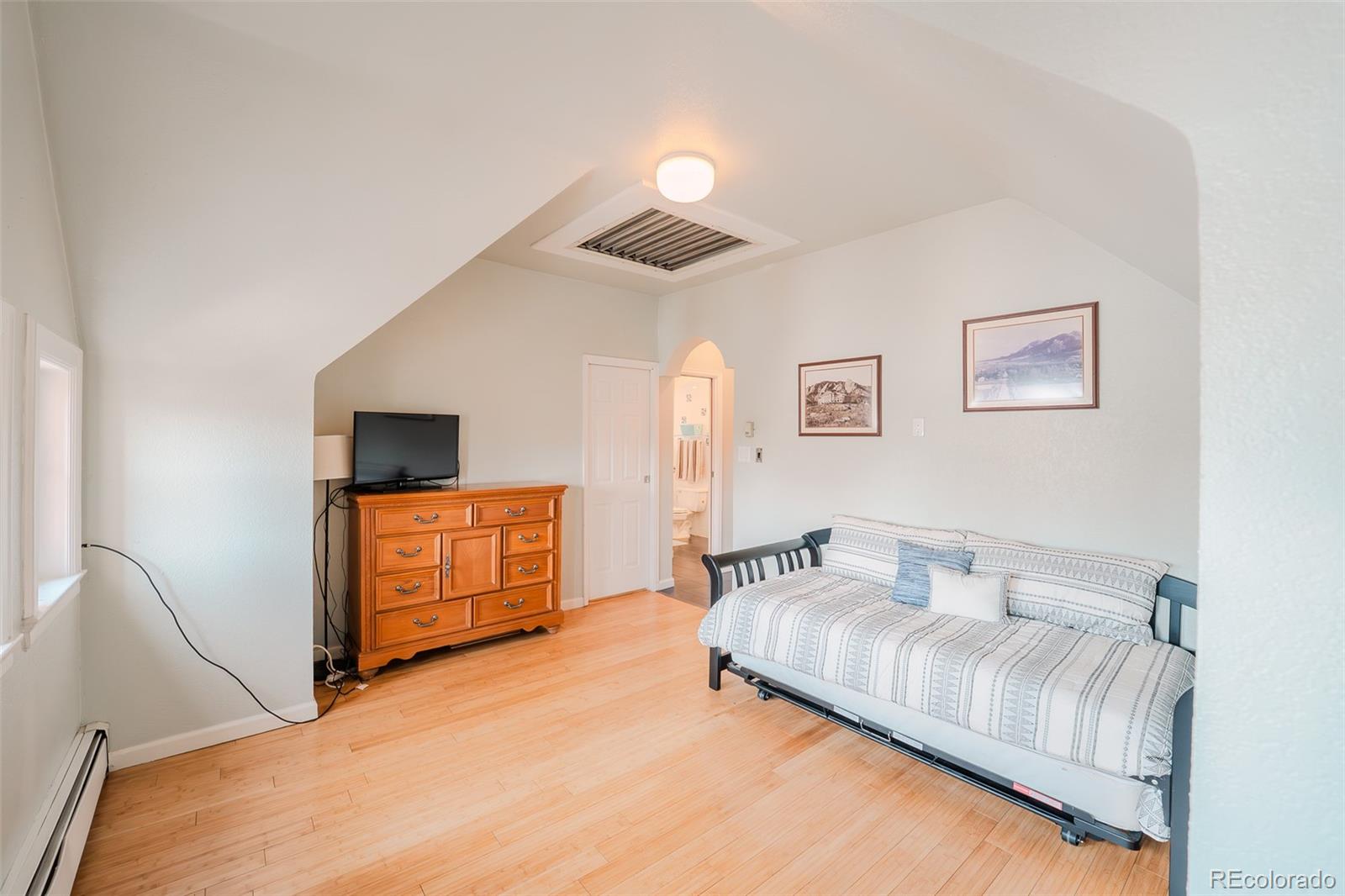 MLS Image #8 for 1165 n pennsylvania street,denver, Colorado