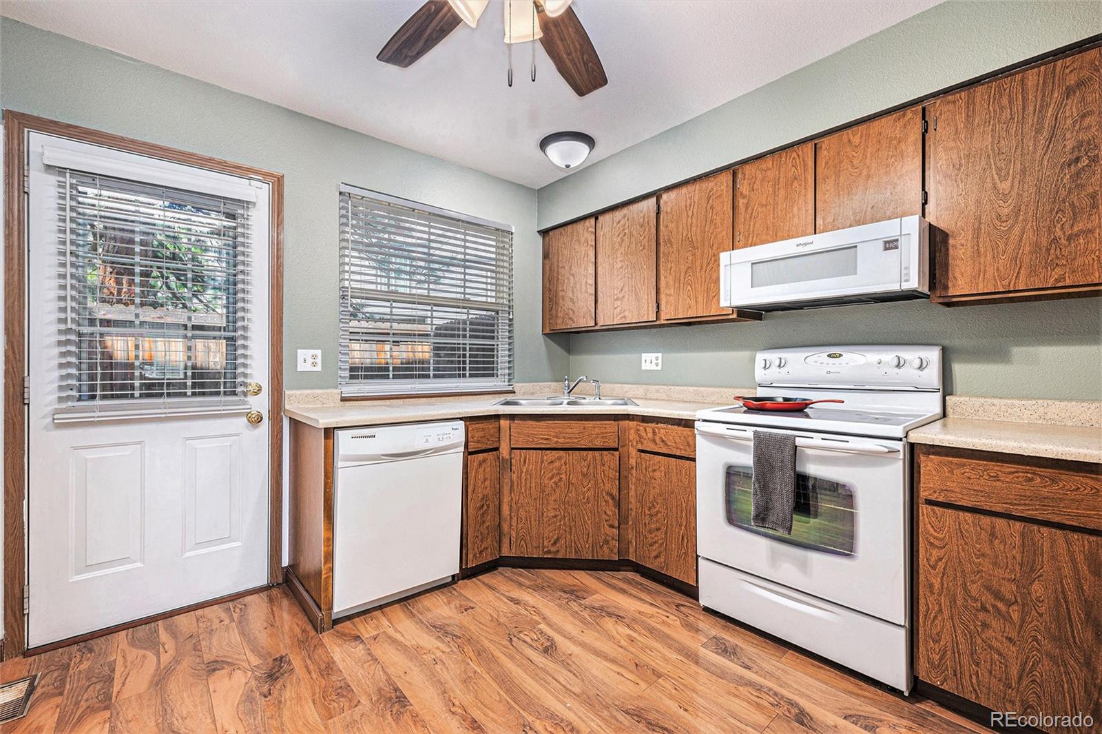 MLS Image #10 for 1919  newland court,lakewood, Colorado