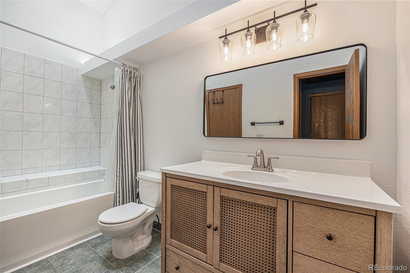 MLS Image #15 for 1919  newland court,lakewood, Colorado