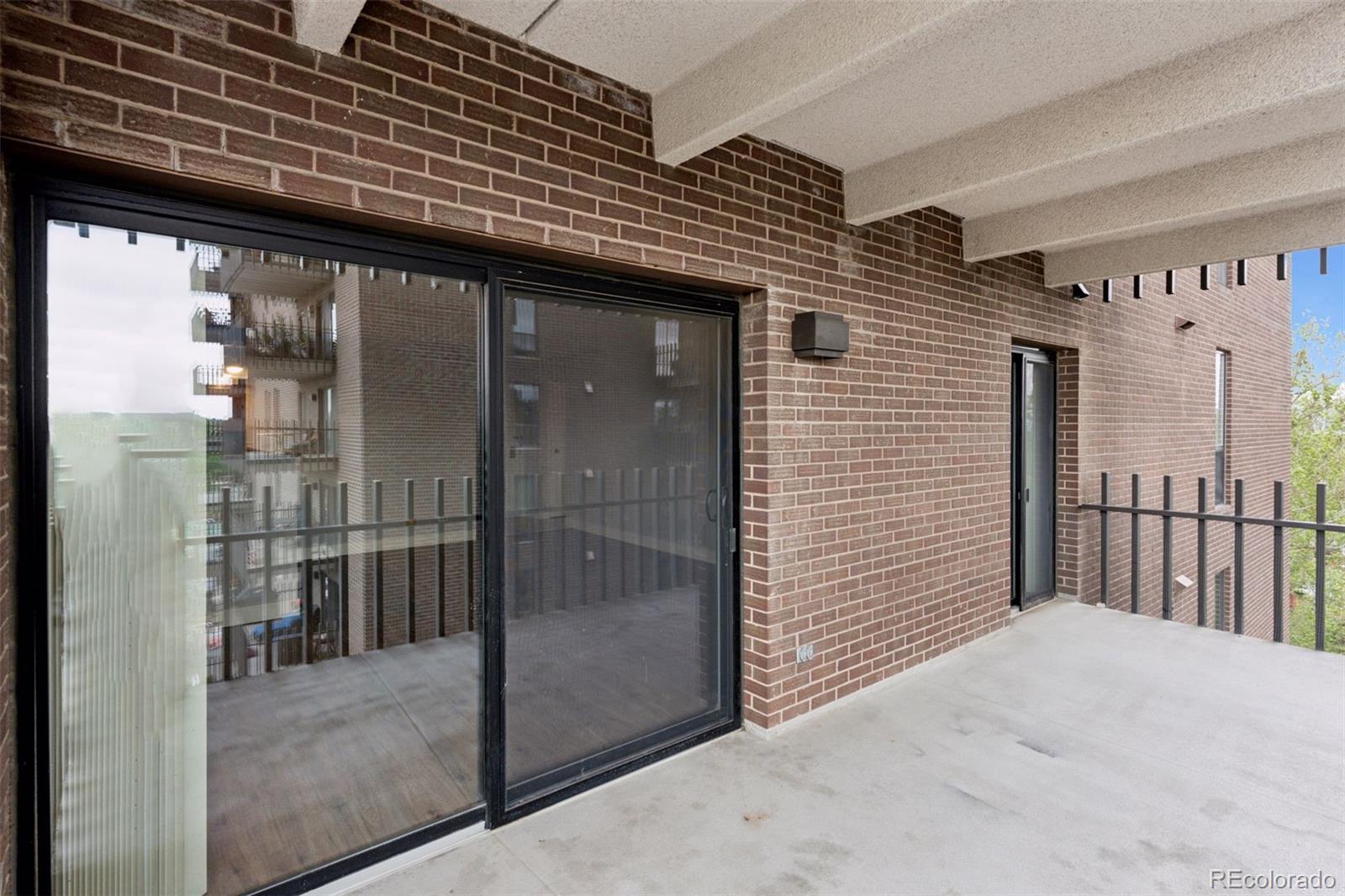 MLS Image #29 for 480 s marion parkway,denver, Colorado