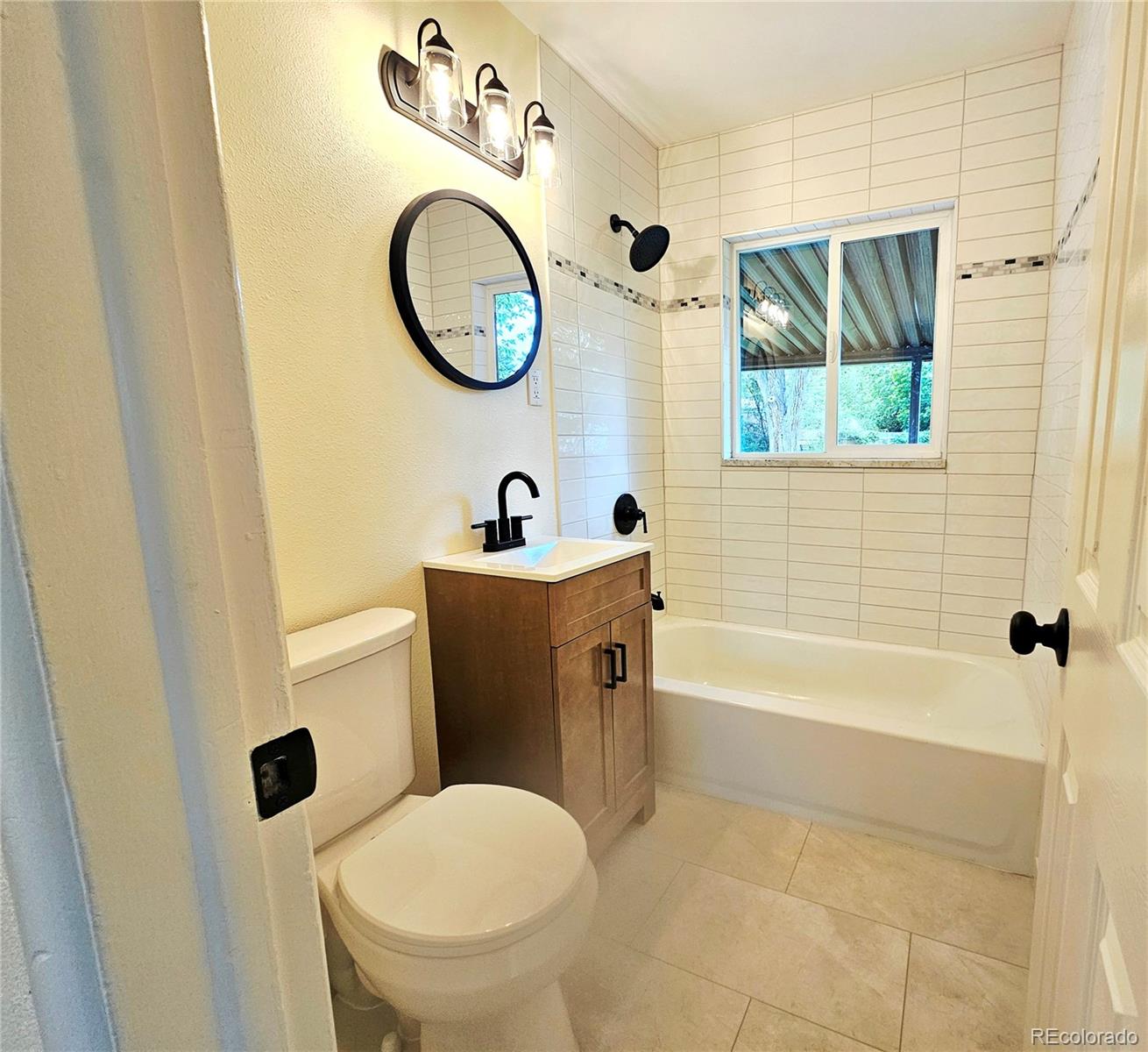 MLS Image #17 for 1405 s utica street,denver, Colorado