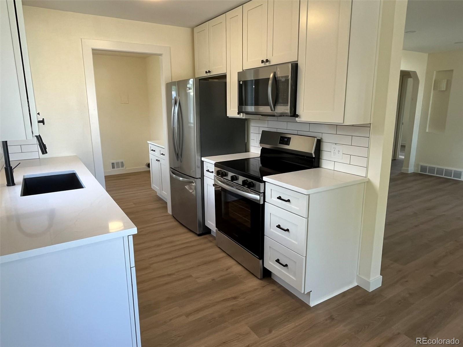MLS Image #6 for 1405 s utica street,denver, Colorado
