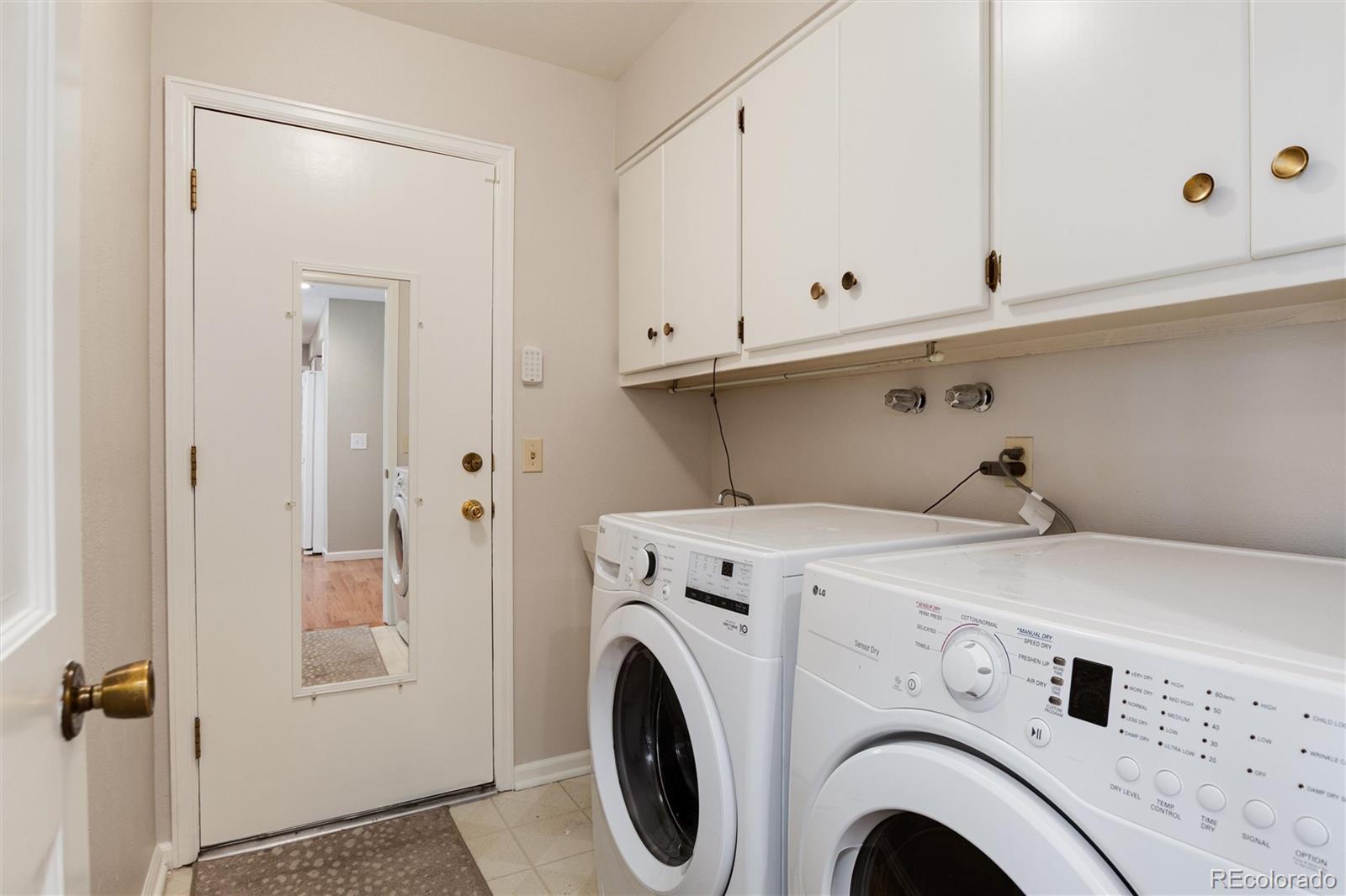 MLS Image #14 for 9837 e aberdeen avenue,englewood, Colorado