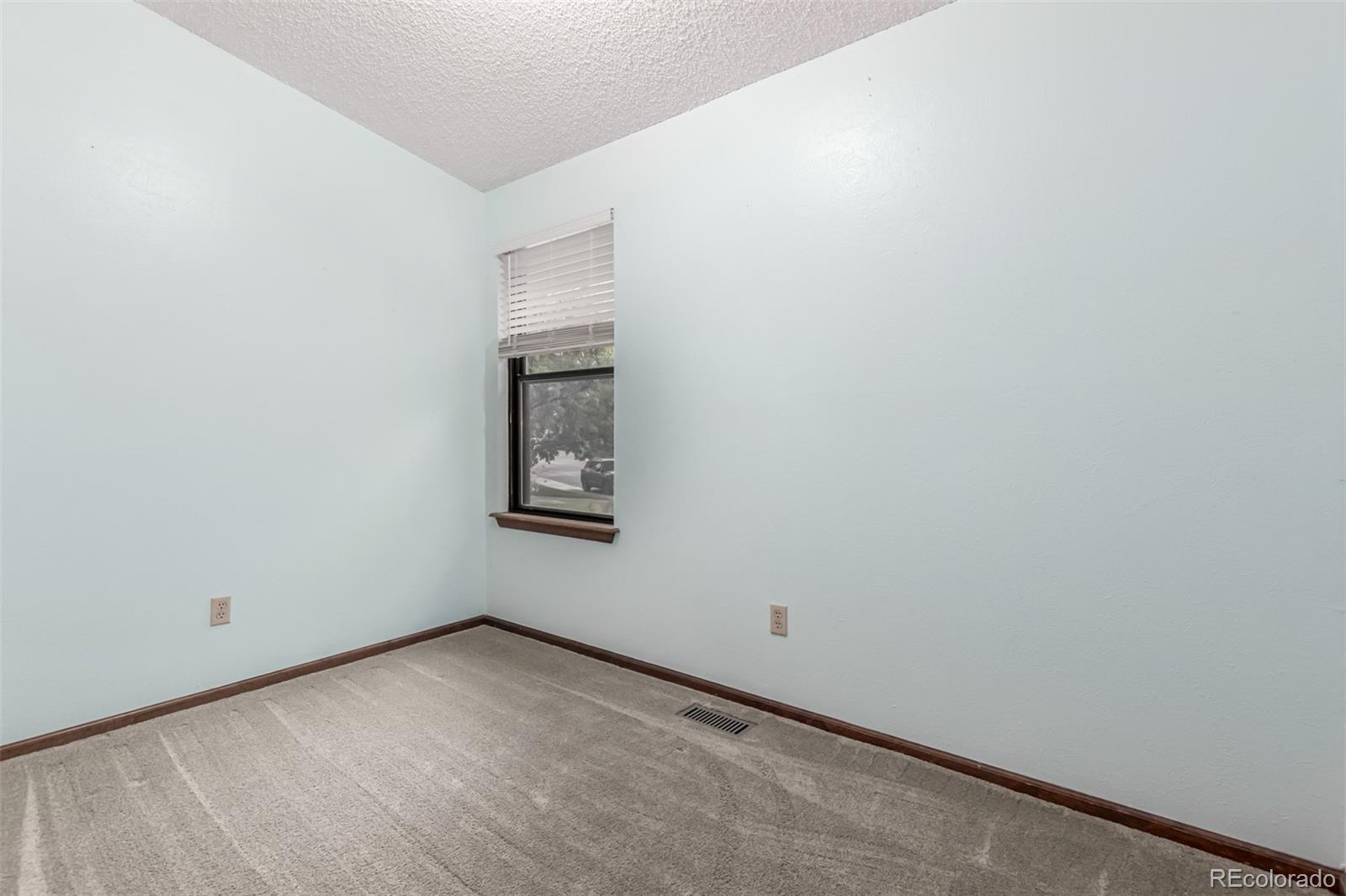 MLS Image #18 for 182  lois circle,louisville, Colorado