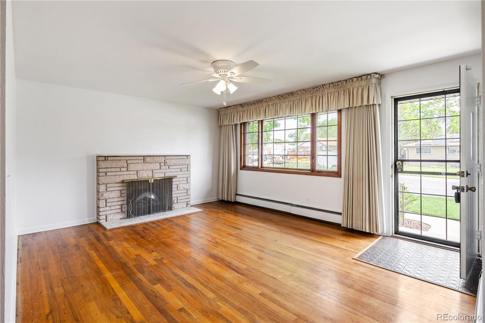 MLS Image #5 for 1840 e 84th avenue,denver, Colorado
