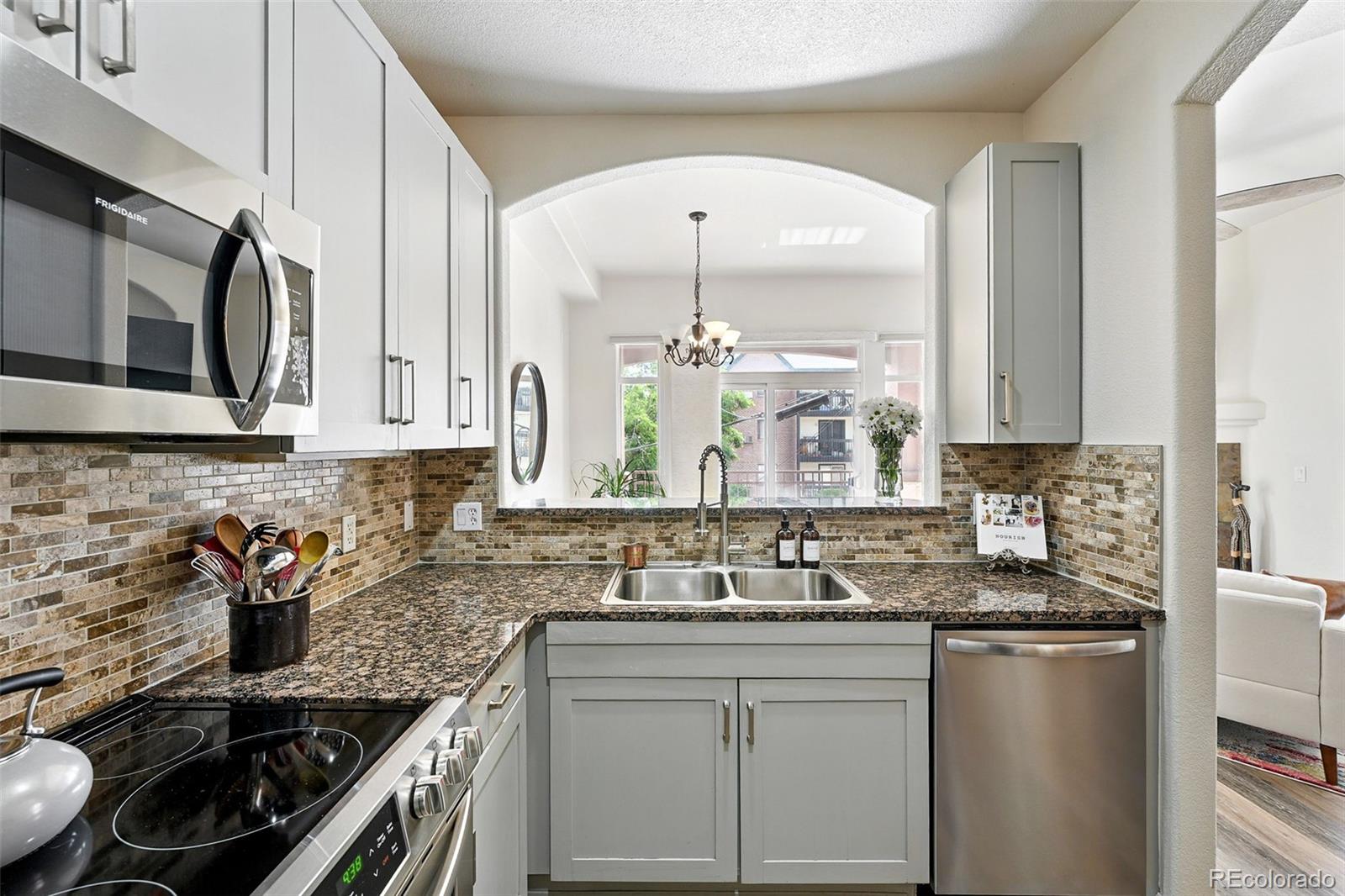 MLS Image #15 for 2100 n humboldt street,denver, Colorado