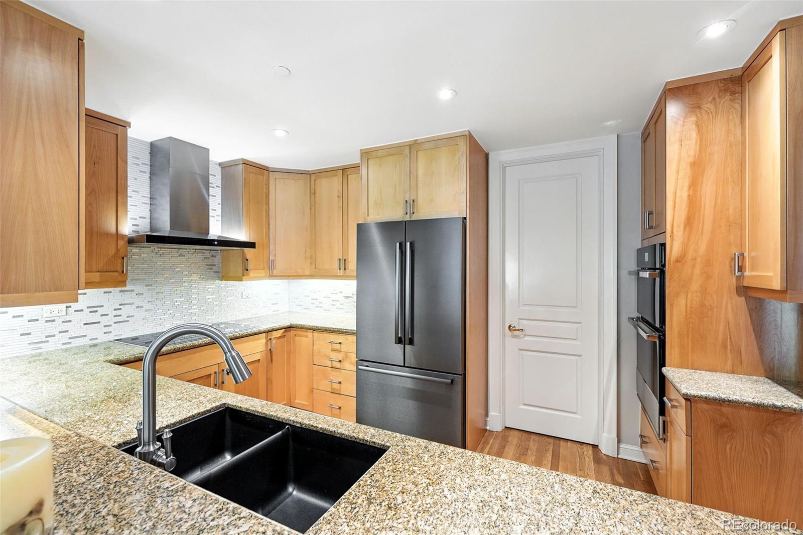 MLS Image #15 for 2400 e cherry creek south drive,denver, Colorado