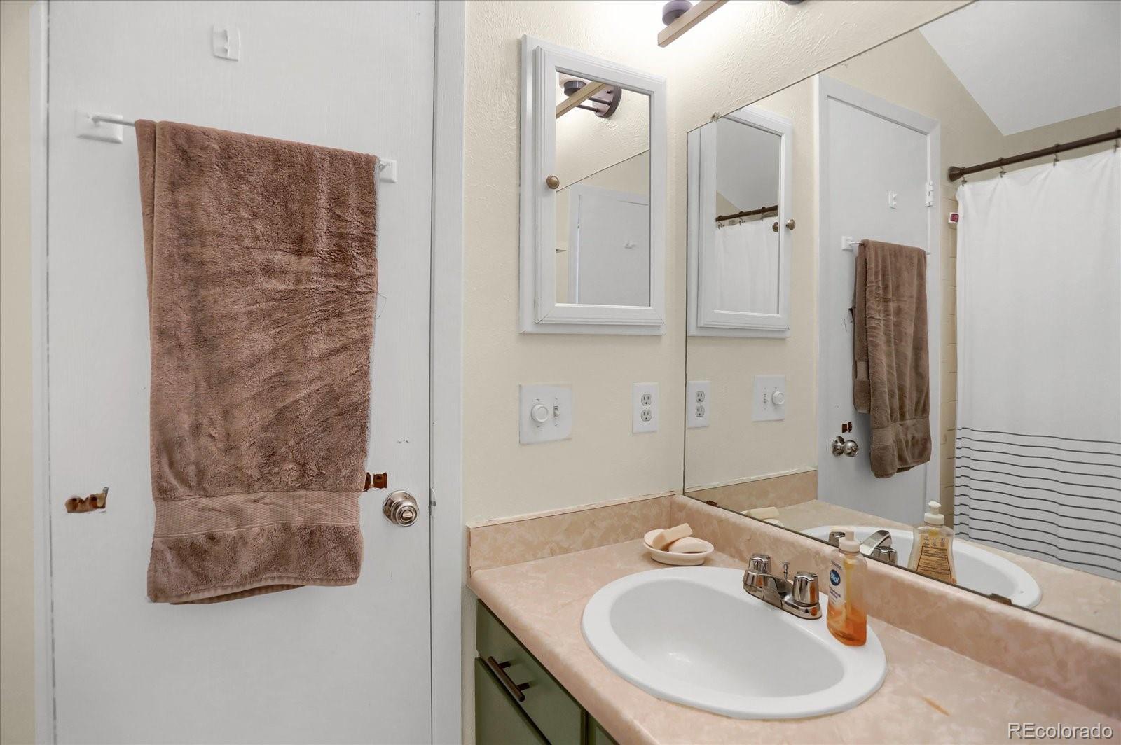 MLS Image #10 for 3853 s genoa court,aurora, Colorado