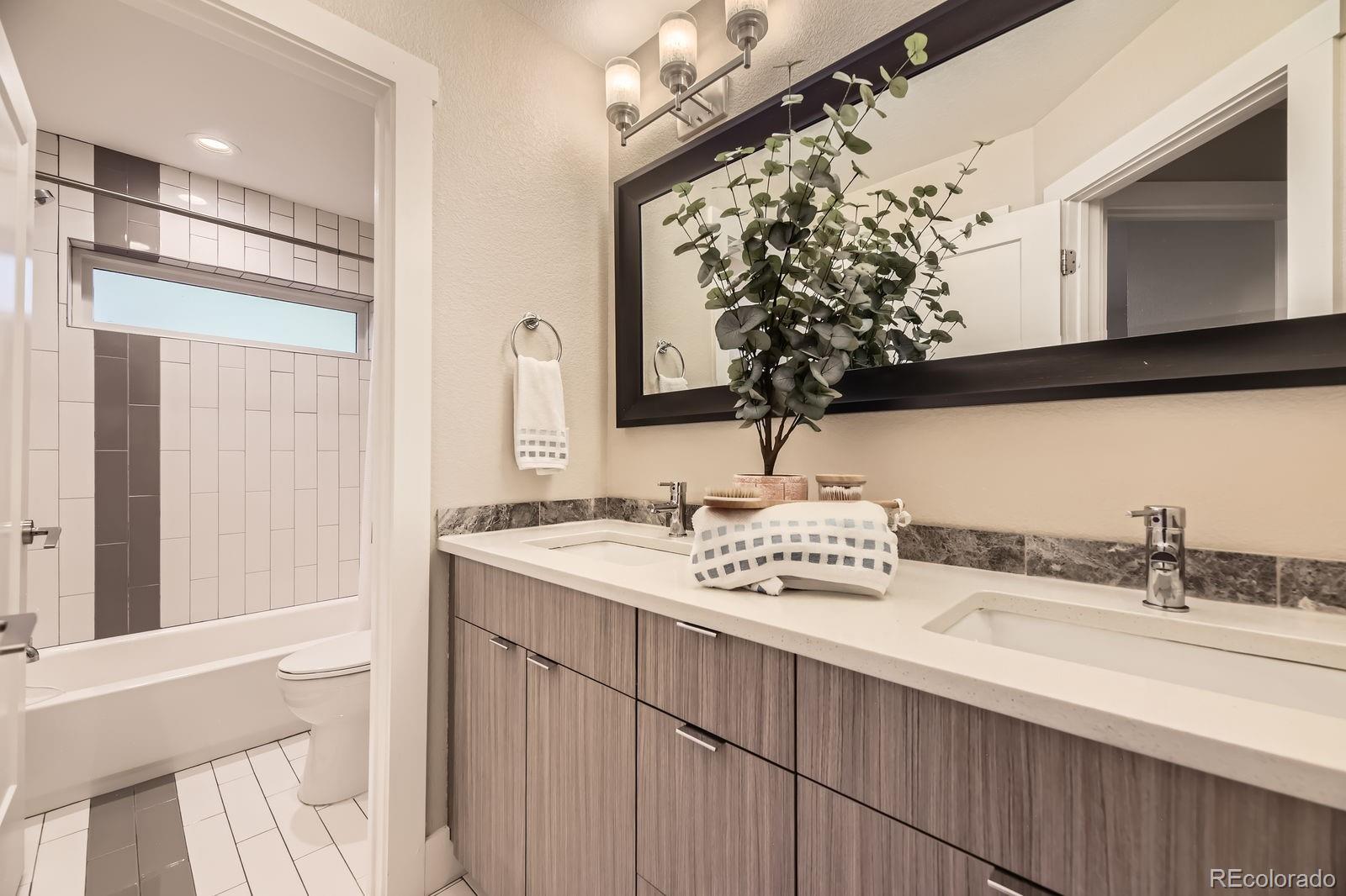 MLS Image #22 for 2442 s bannock street,denver, Colorado