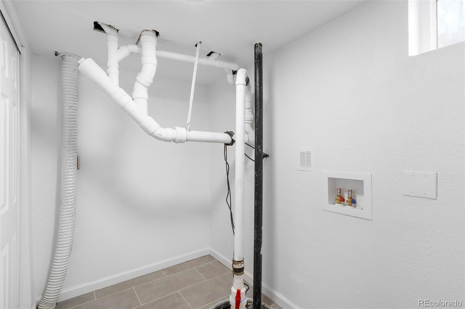 MLS Image #11 for 7600  kearney drive,commerce city, Colorado