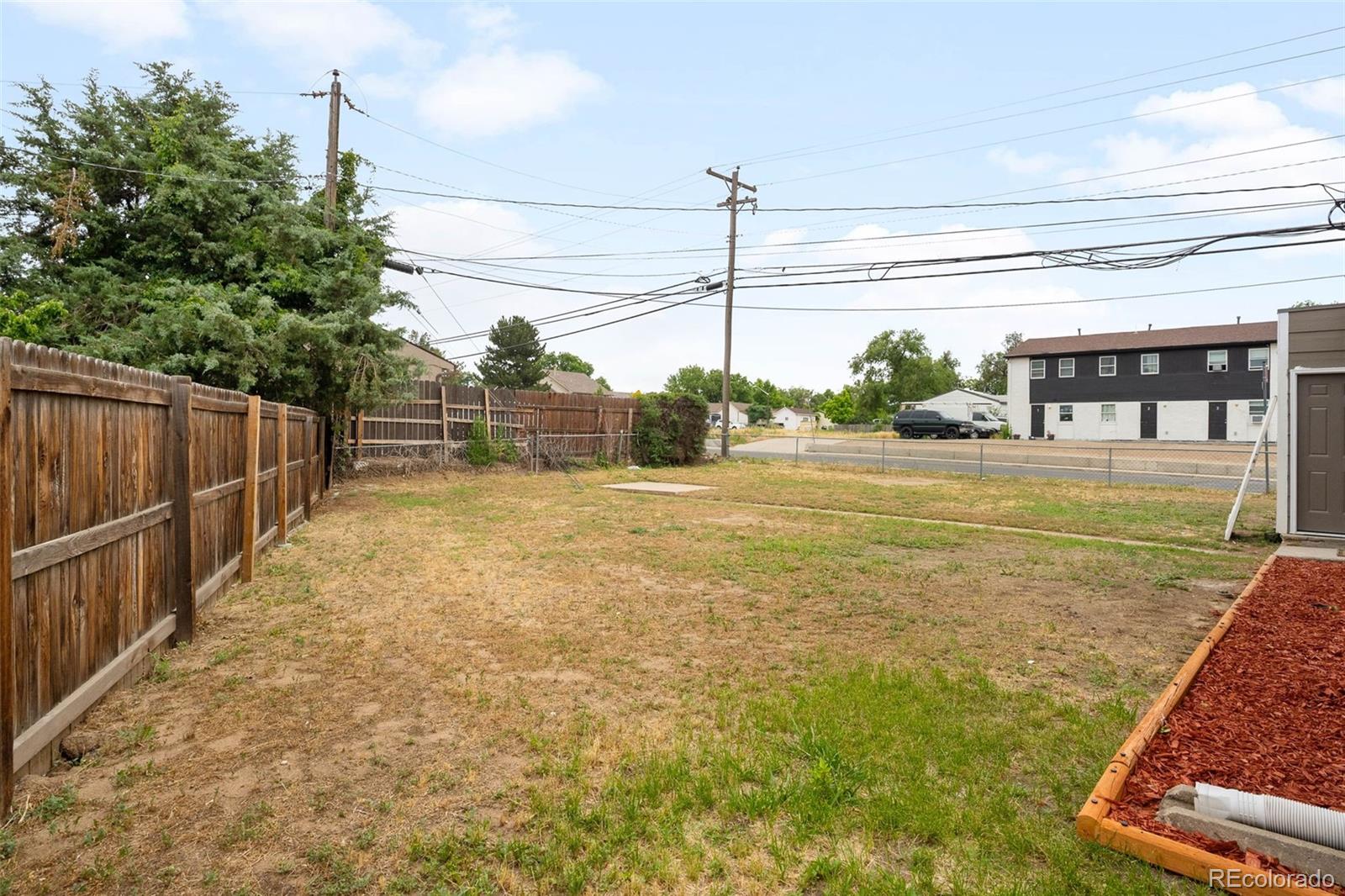 MLS Image #14 for 7600  kearney drive,commerce city, Colorado