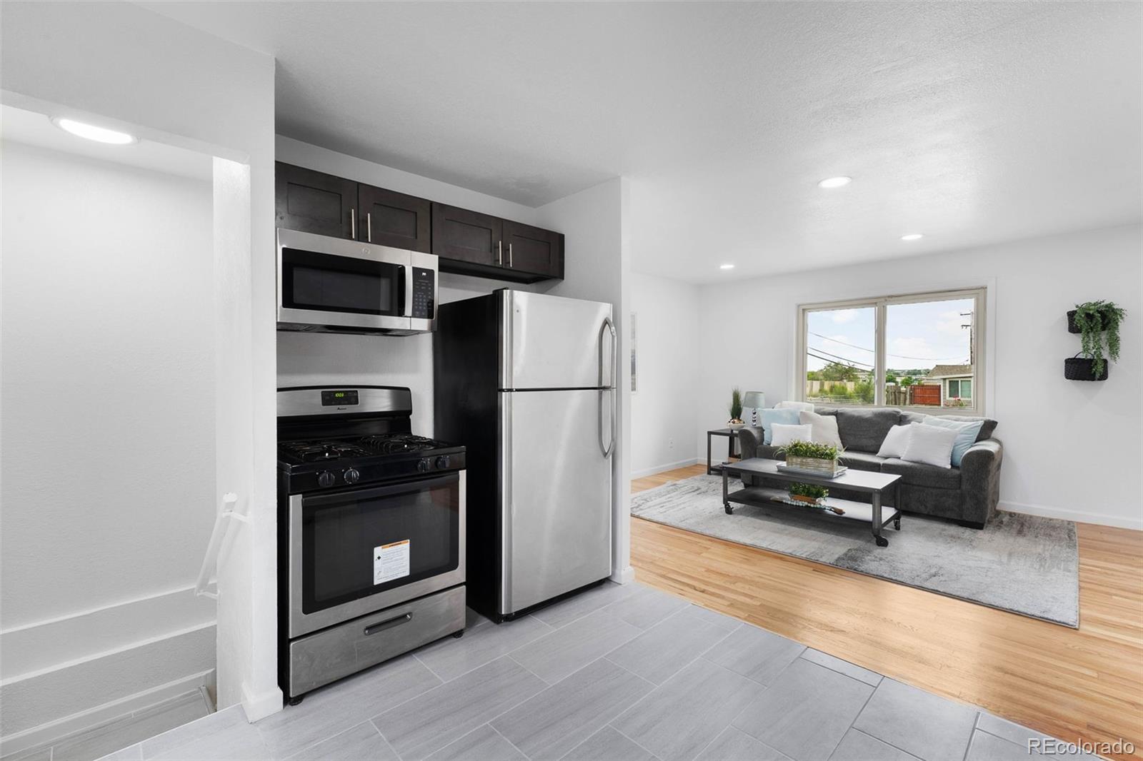 MLS Image #4 for 7600  kearney drive,commerce city, Colorado