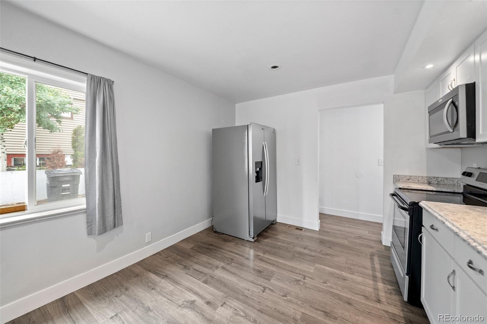 MLS Image #14 for 1865 s knox court,denver, Colorado